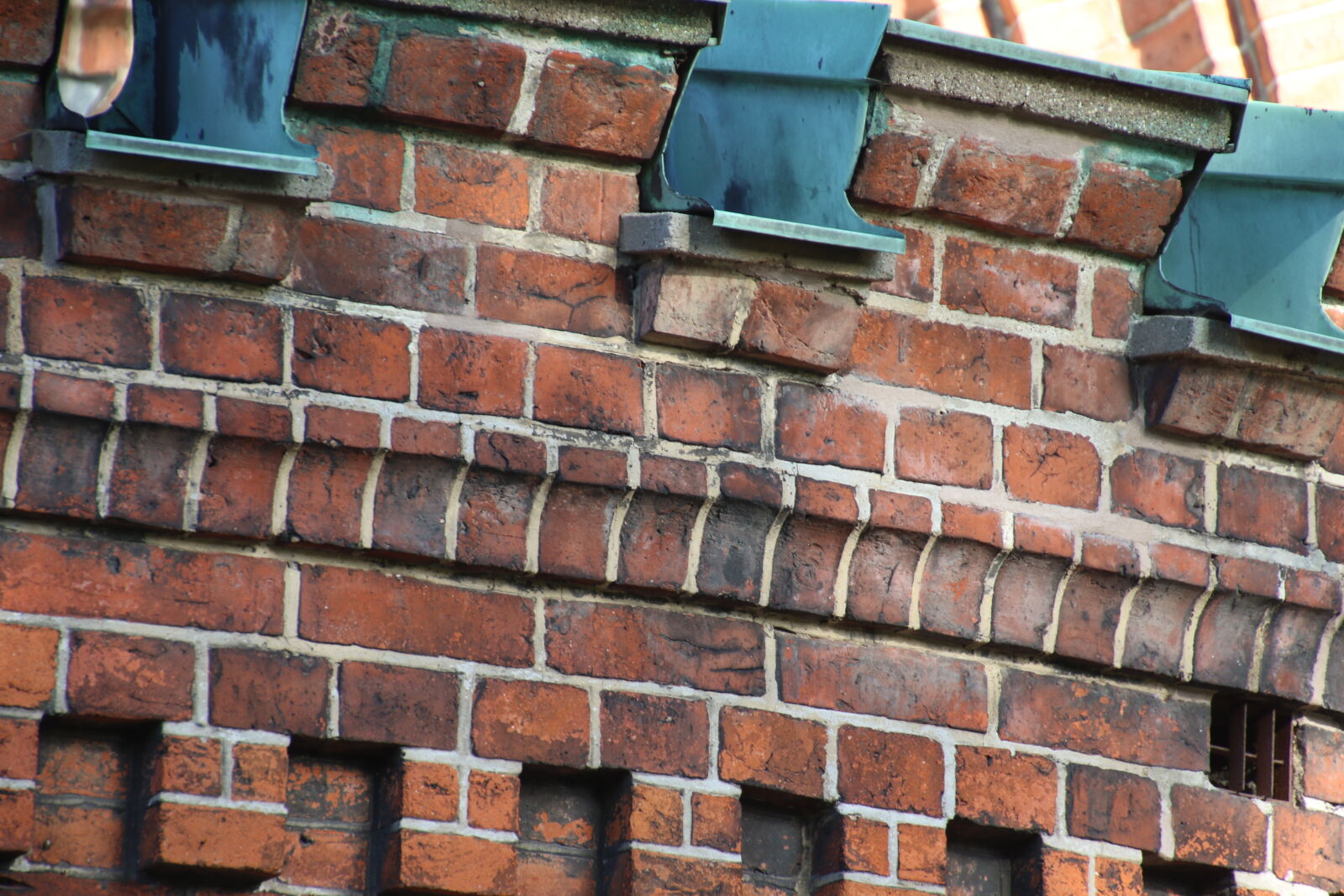 Canon EOS 7D Mark II sample photo. Bricks, building, castle, church photography