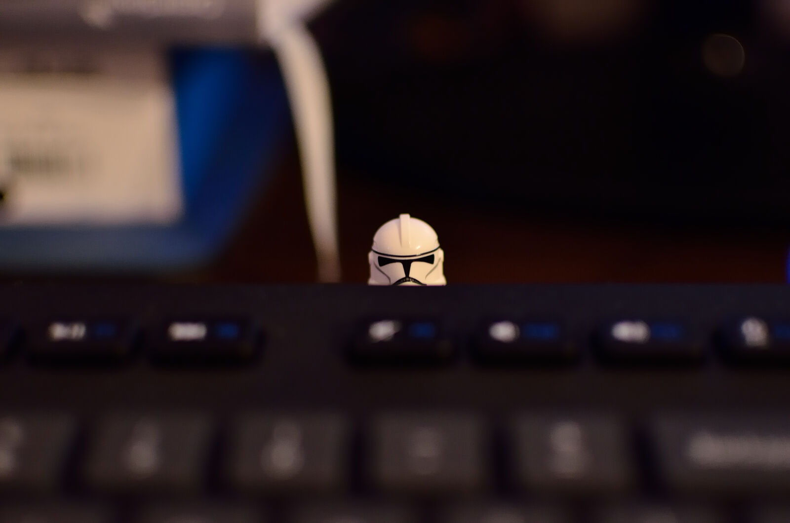 Nikon D5100 + Nikon AF-S DX Nikkor 35mm F1.8G sample photo. Lego, starwars photography