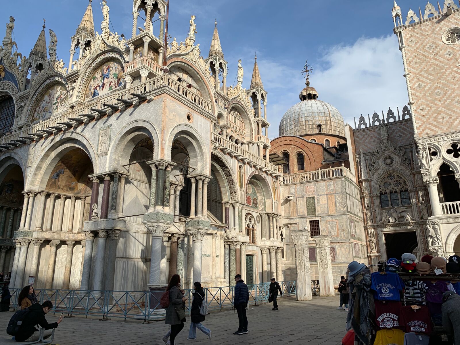 Apple iPhone XR sample photo. Saint, mark's, square photography