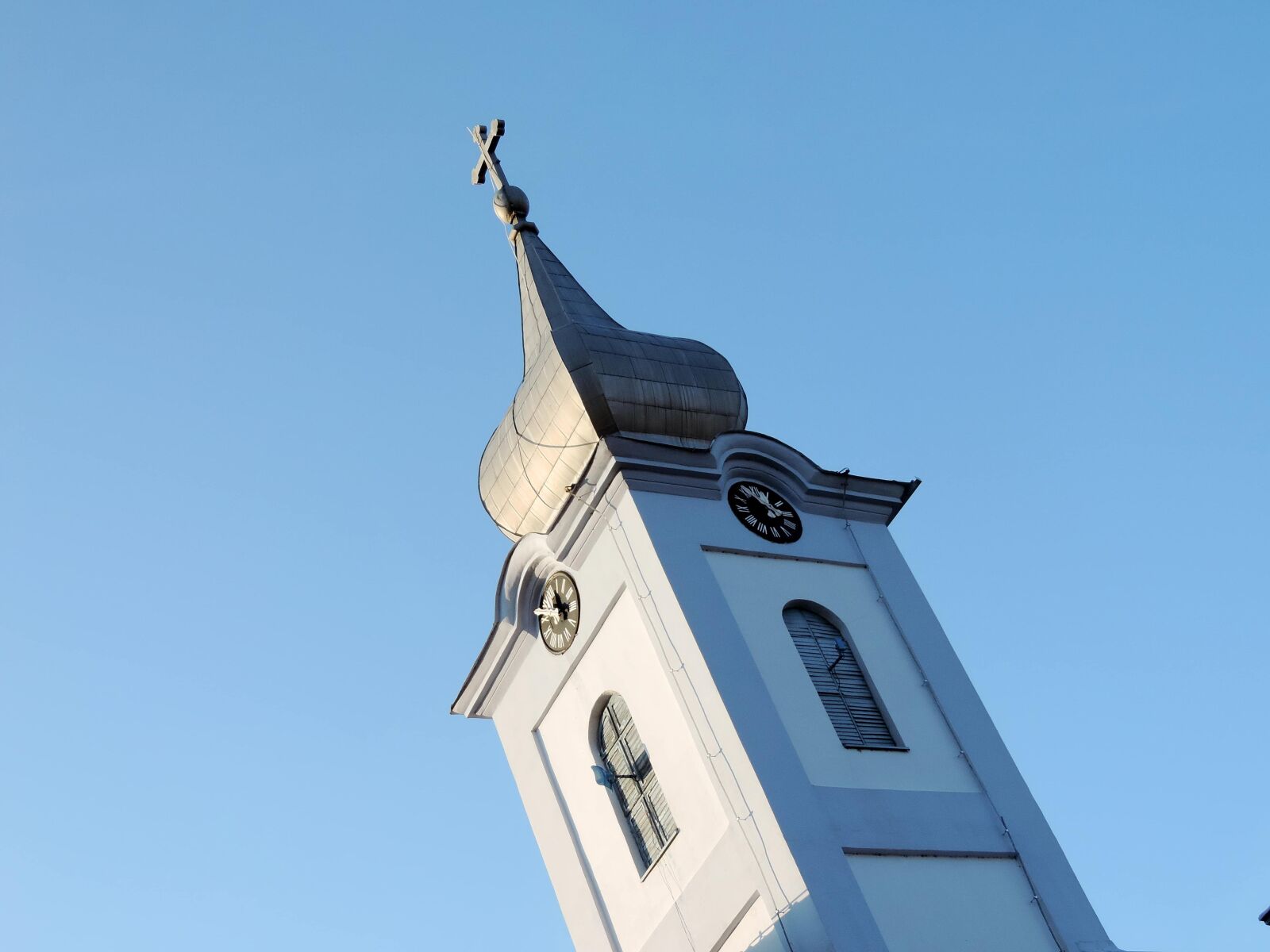 Nikon Coolpix P520 sample photo. Church, covering, architecture, tower photography
