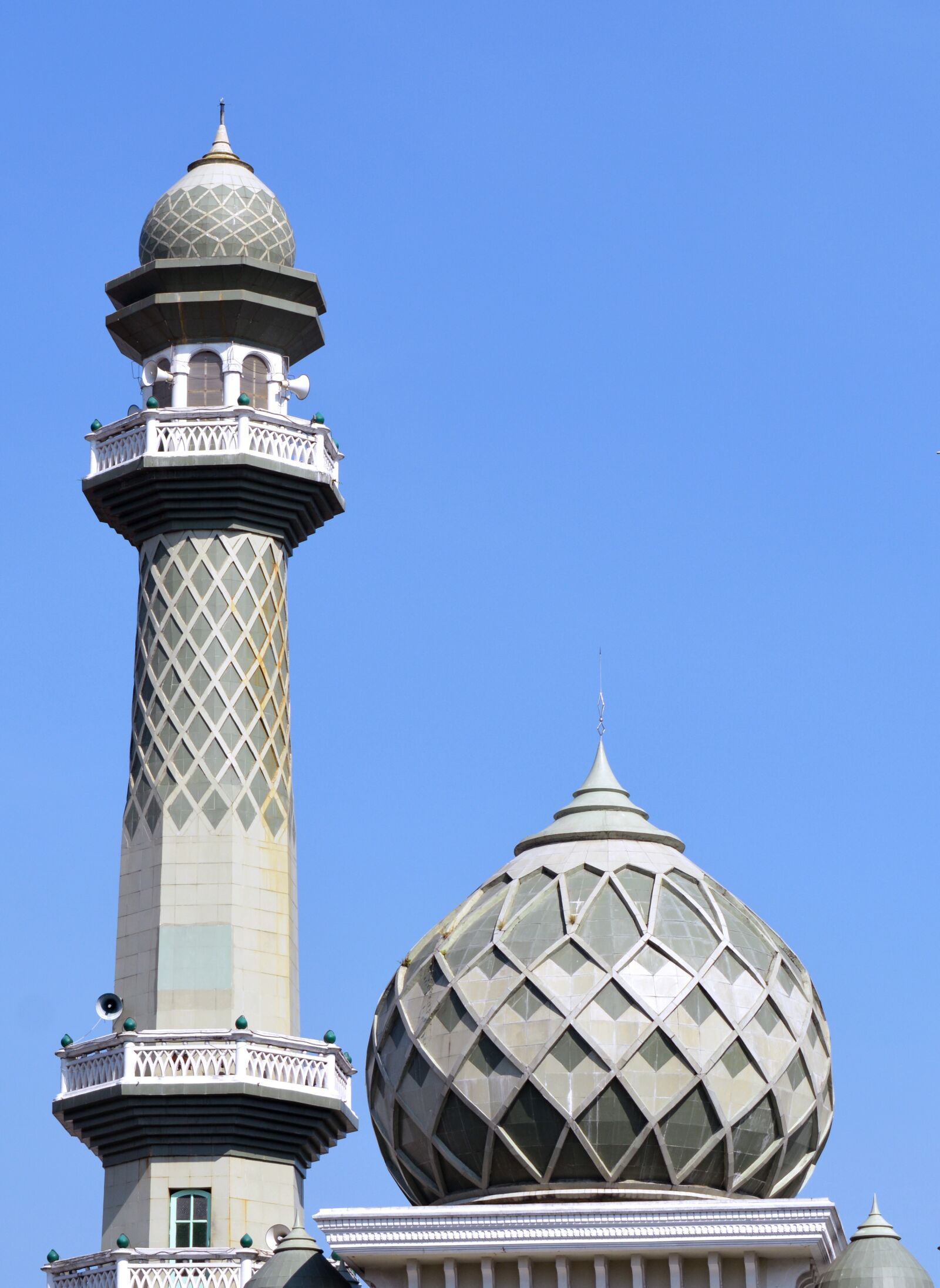 Nikon D5200 sample photo. Mosque, minaret, dome photography