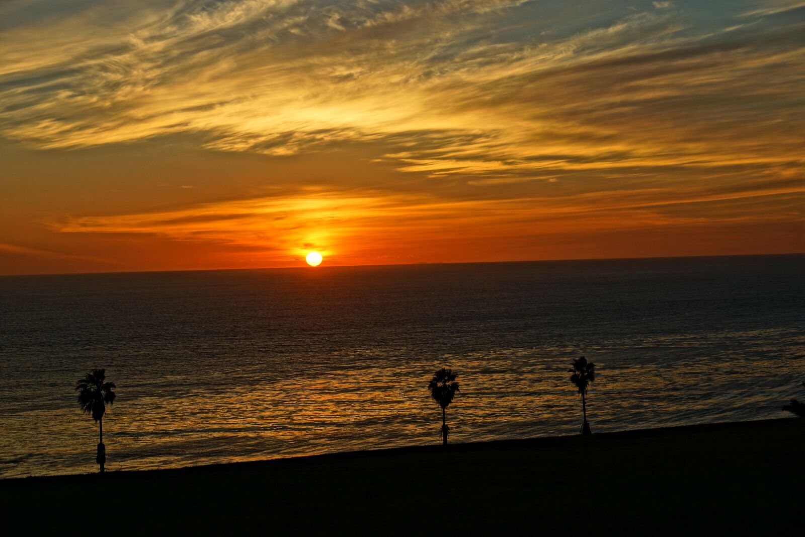 Sony SLT-A65 (SLT-A65V) + Sony DT 16-50mm F2.8 SSM sample photo. Sunset, sea, evening photography