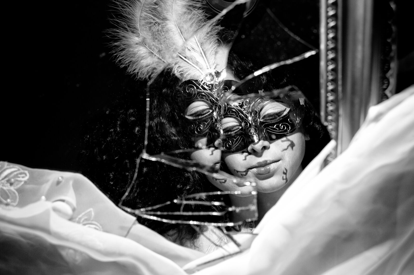 Nikon D700 sample photo. People, mask, woman photography