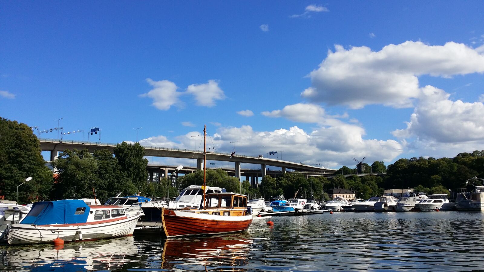 Samsung Galaxy S4 sample photo. Boat, bro, views photography