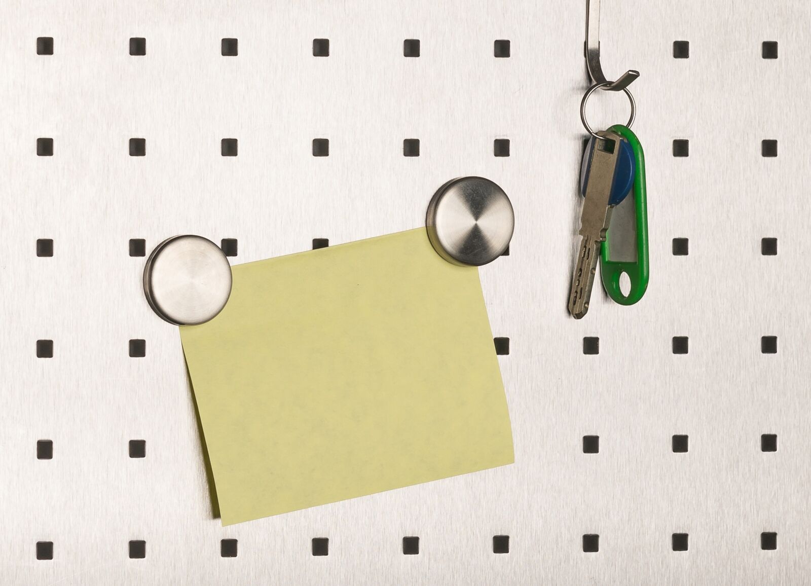 Canon EOS 5D Mark IV sample photo. Postit, sticky note, yellow photography
