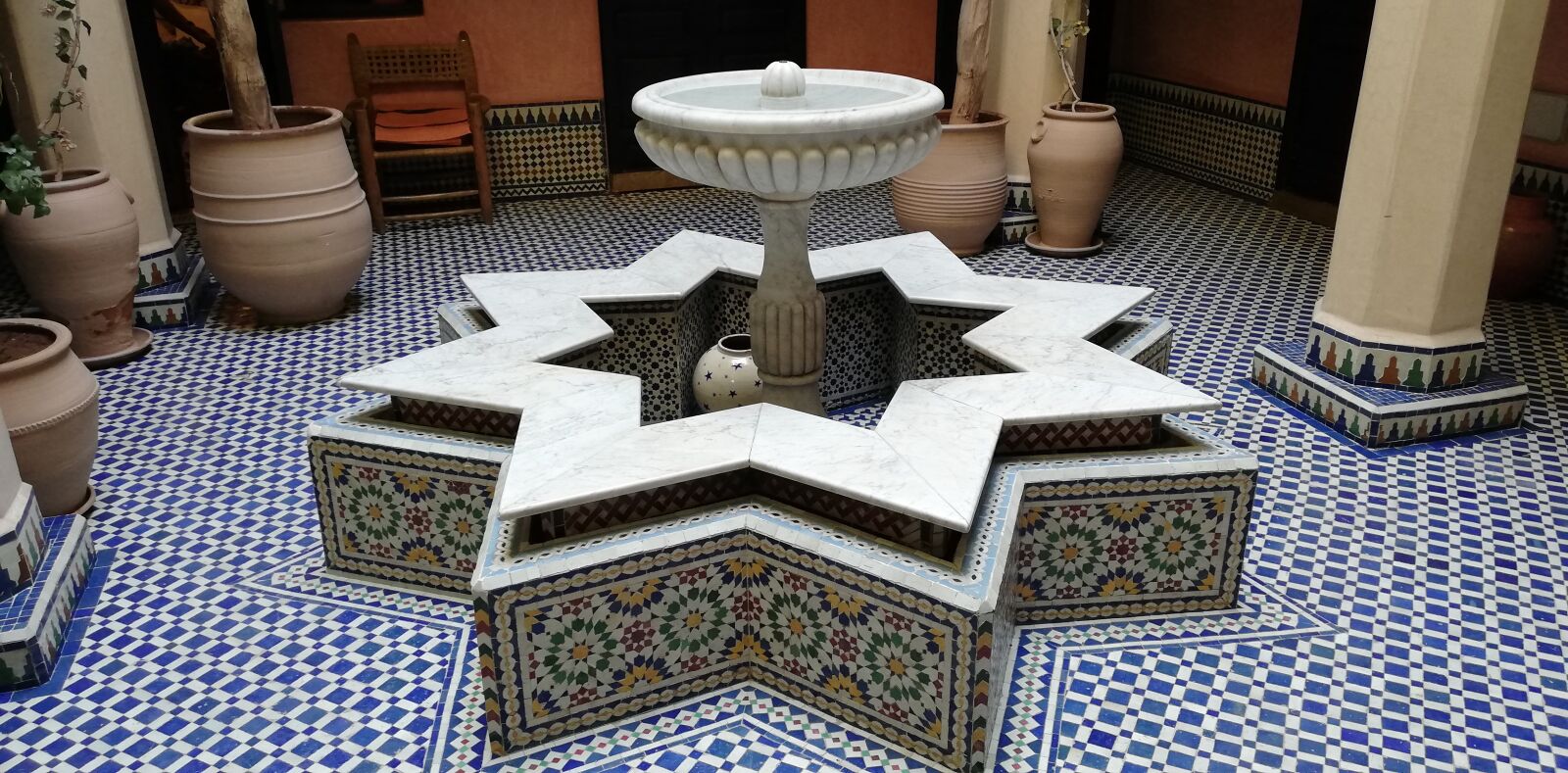 HUAWEI P20 lite sample photo. Architecture, decoration, interior design photography