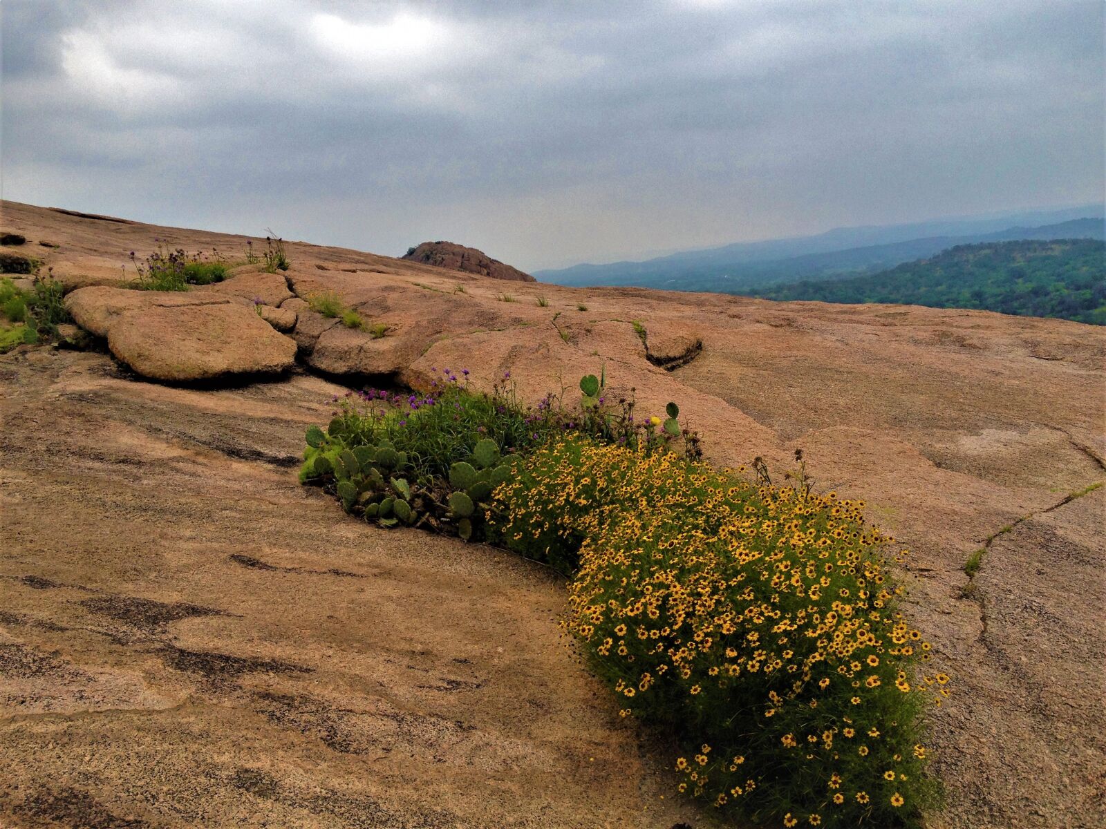 Apple iPhone 4S sample photo. Enchanted rock texas, landscape photography