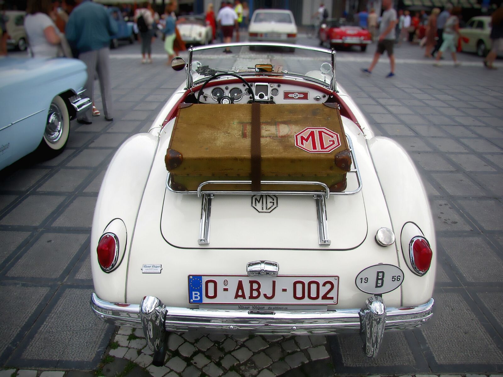 Canon PowerShot SX10 IS sample photo. Oldtimer, mg, cabriolet photography