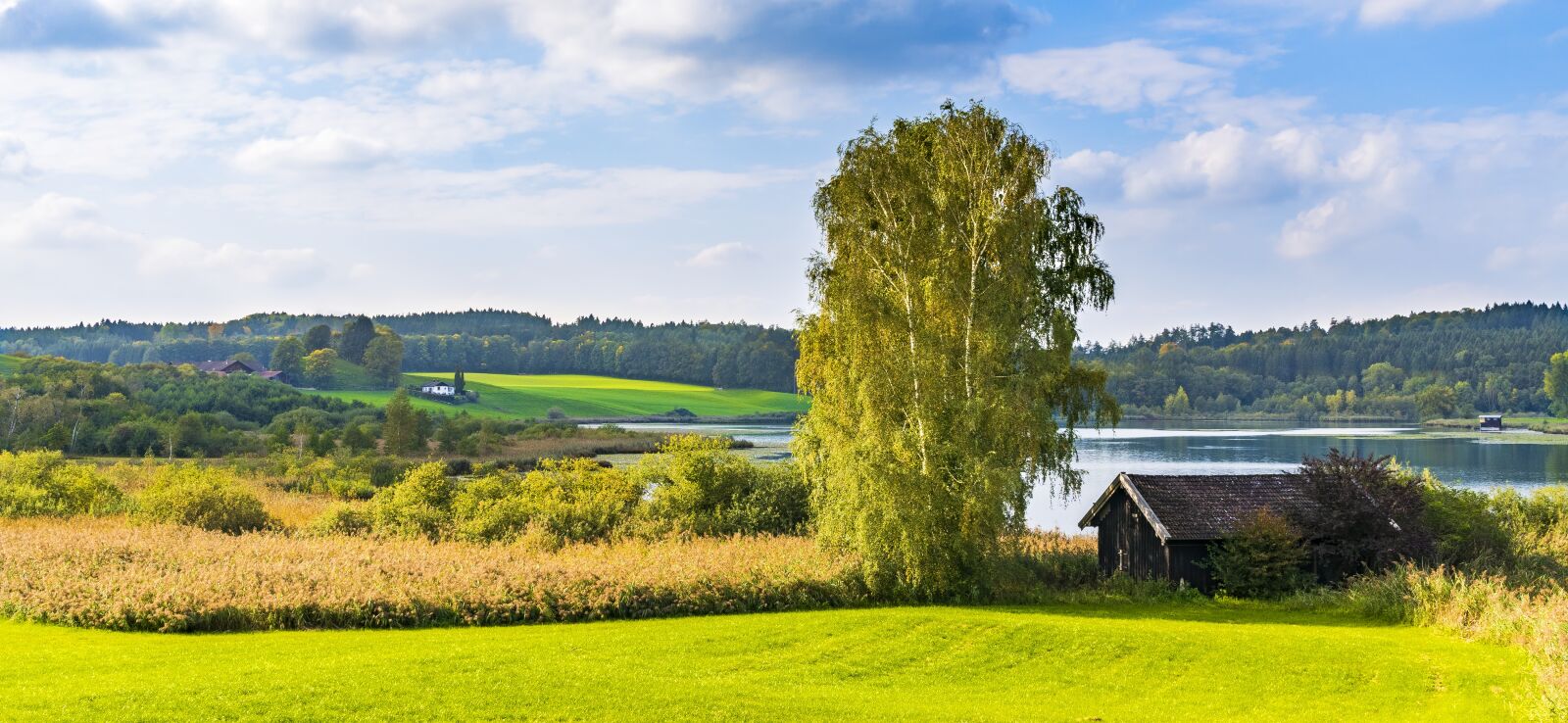 Sony a6300 + Sigma 30mm F2.8 EX DN sample photo. Bavaria, agricultural, hut photography