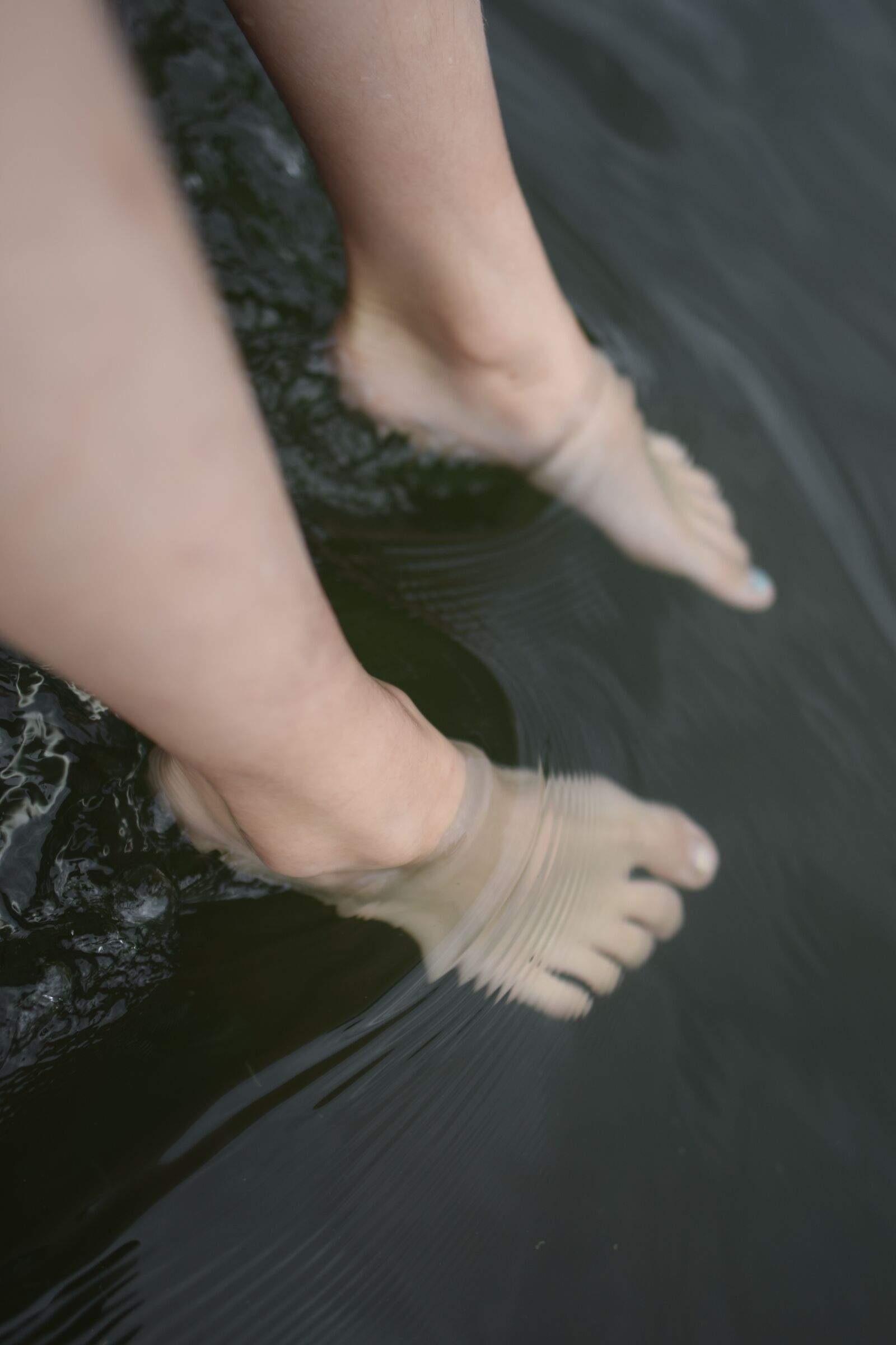 Nikon D5300 sample photo. Feet, water, summer photography