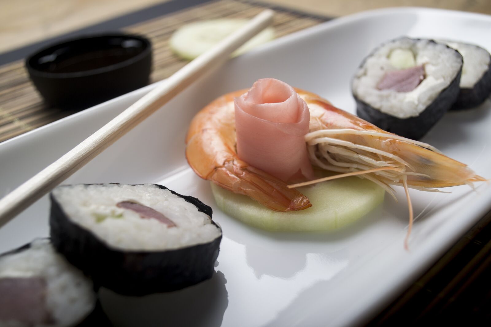 Nikon D3100 sample photo. Sushi, shrimp, japan photography