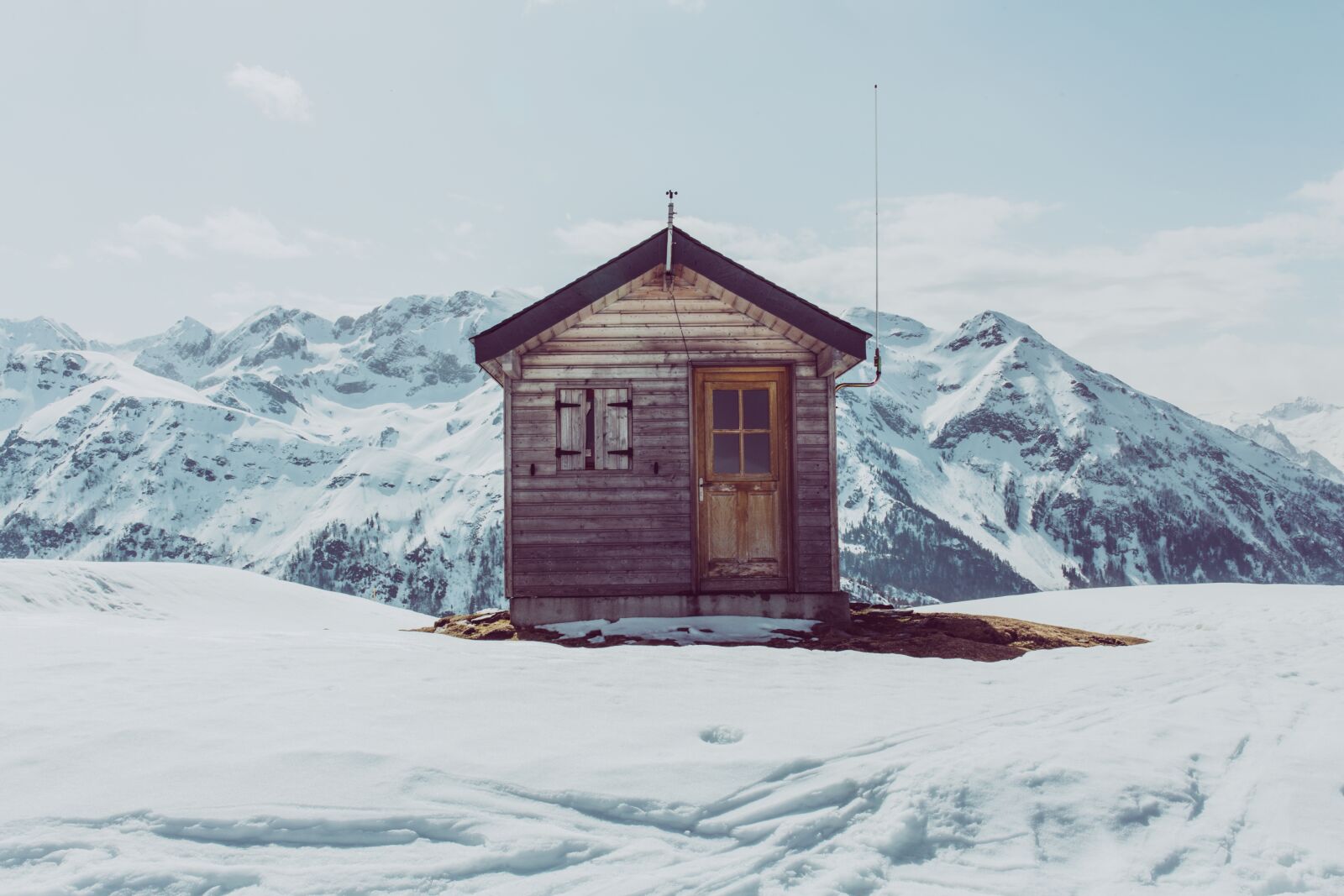 Canon EOS 6D sample photo. Cabin, mountain, snow photography