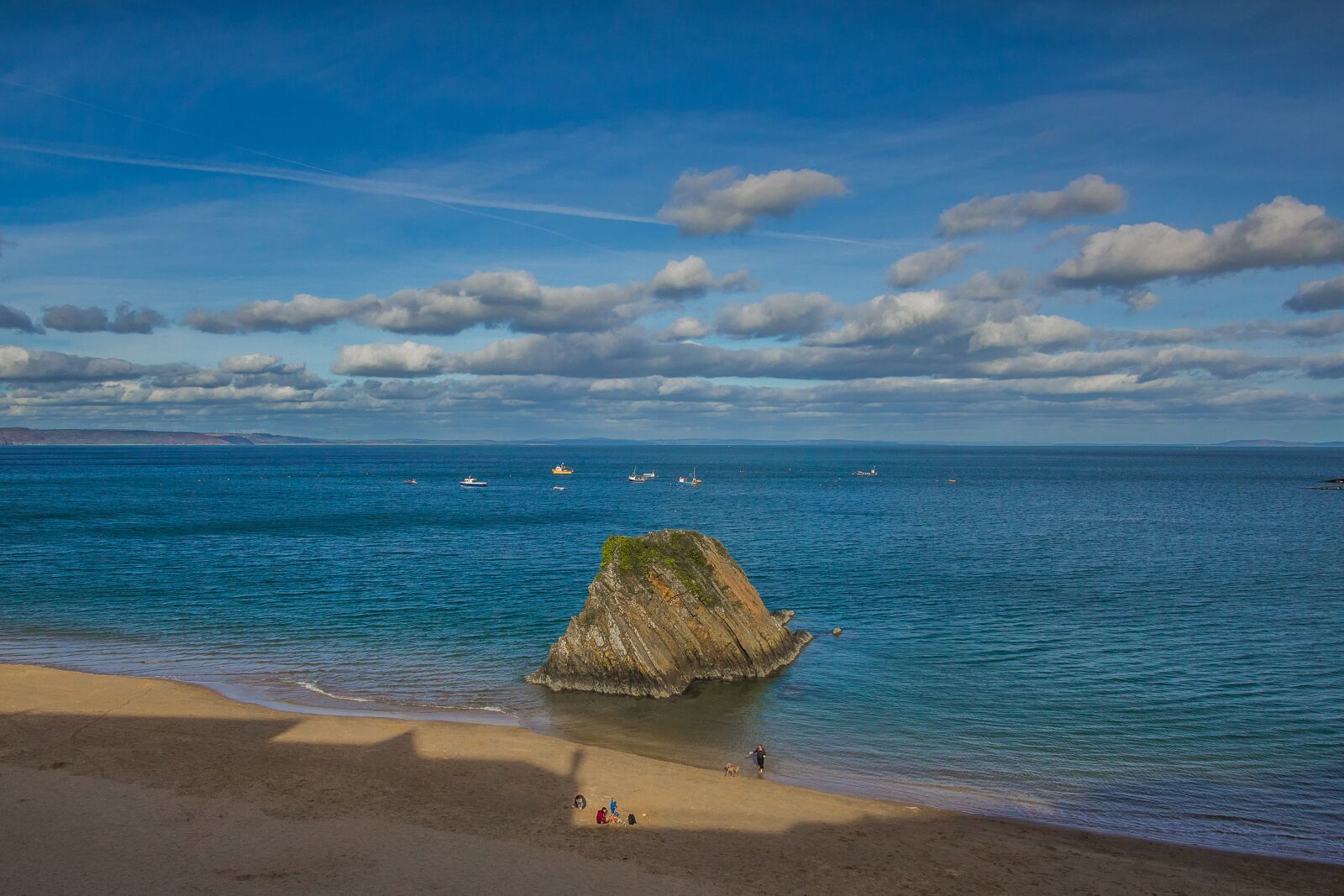 Canon EF-S 10-22mm F3.5-4.5 USM sample photo. Coast, rock, beach photography