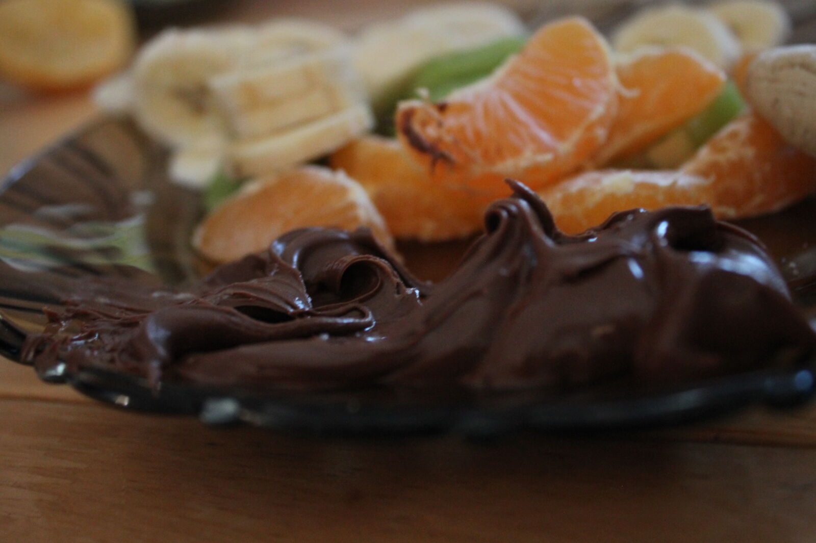 Canon EOS 1100D (EOS Rebel T3 / EOS Kiss X50) + Canon EF-S 18-55mm F3.5-5.6 III sample photo. Nutella, with, some, fruit photography