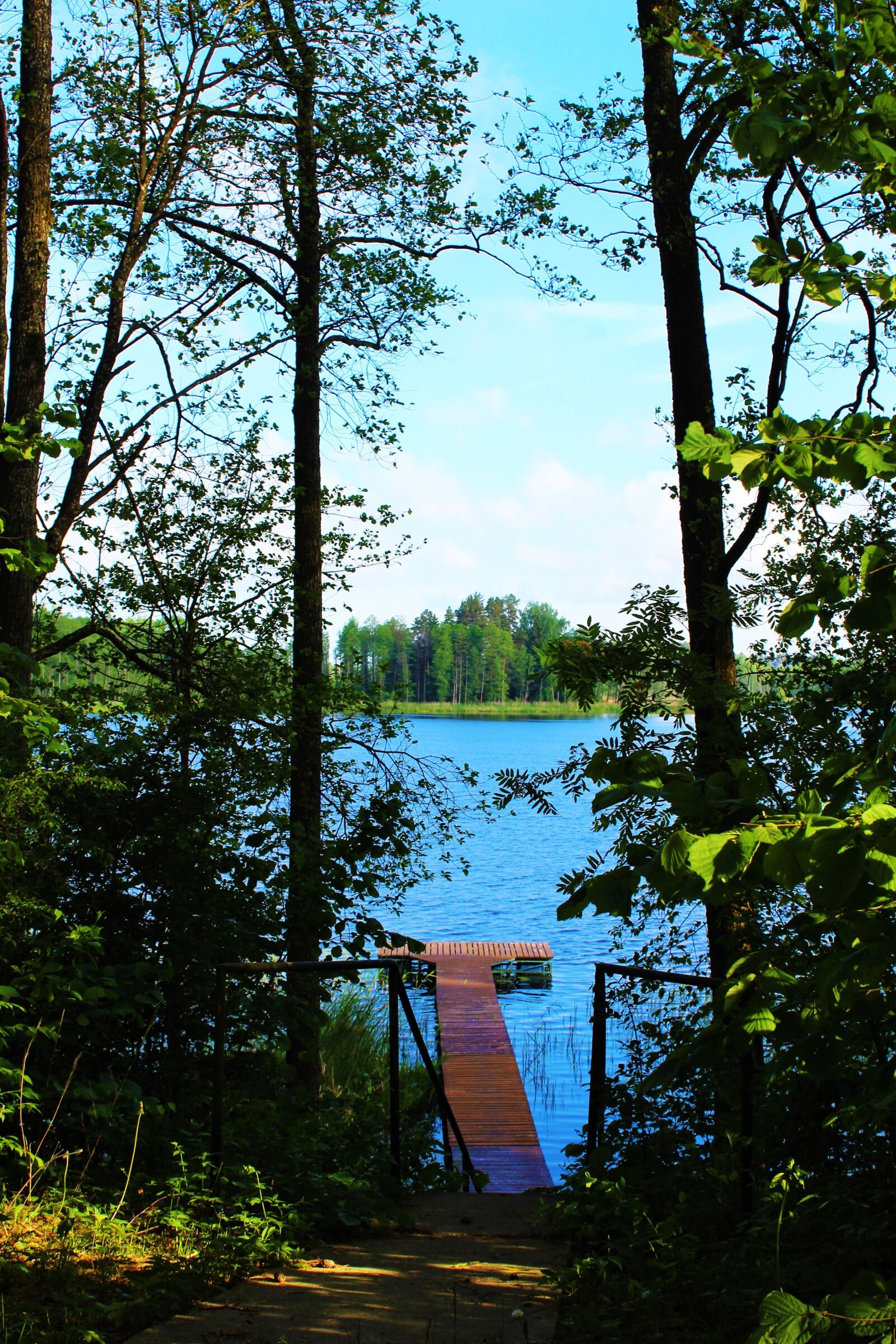 Canon EOS 1300D (EOS Rebel T6 / EOS Kiss X80) sample photo. Lake, secret, mysterious photography