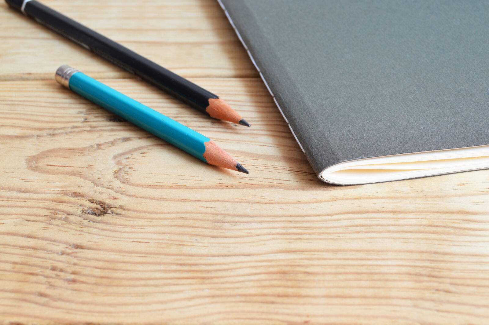 Nikon D3200 sample photo. Business, college, composition, desk photography
