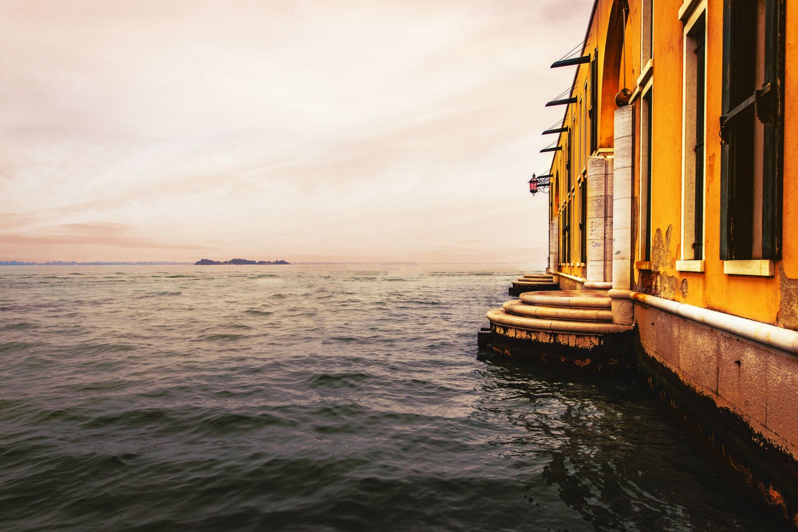 Canon EOS 6D Mark II sample photo. Venice, vacations, mood photography