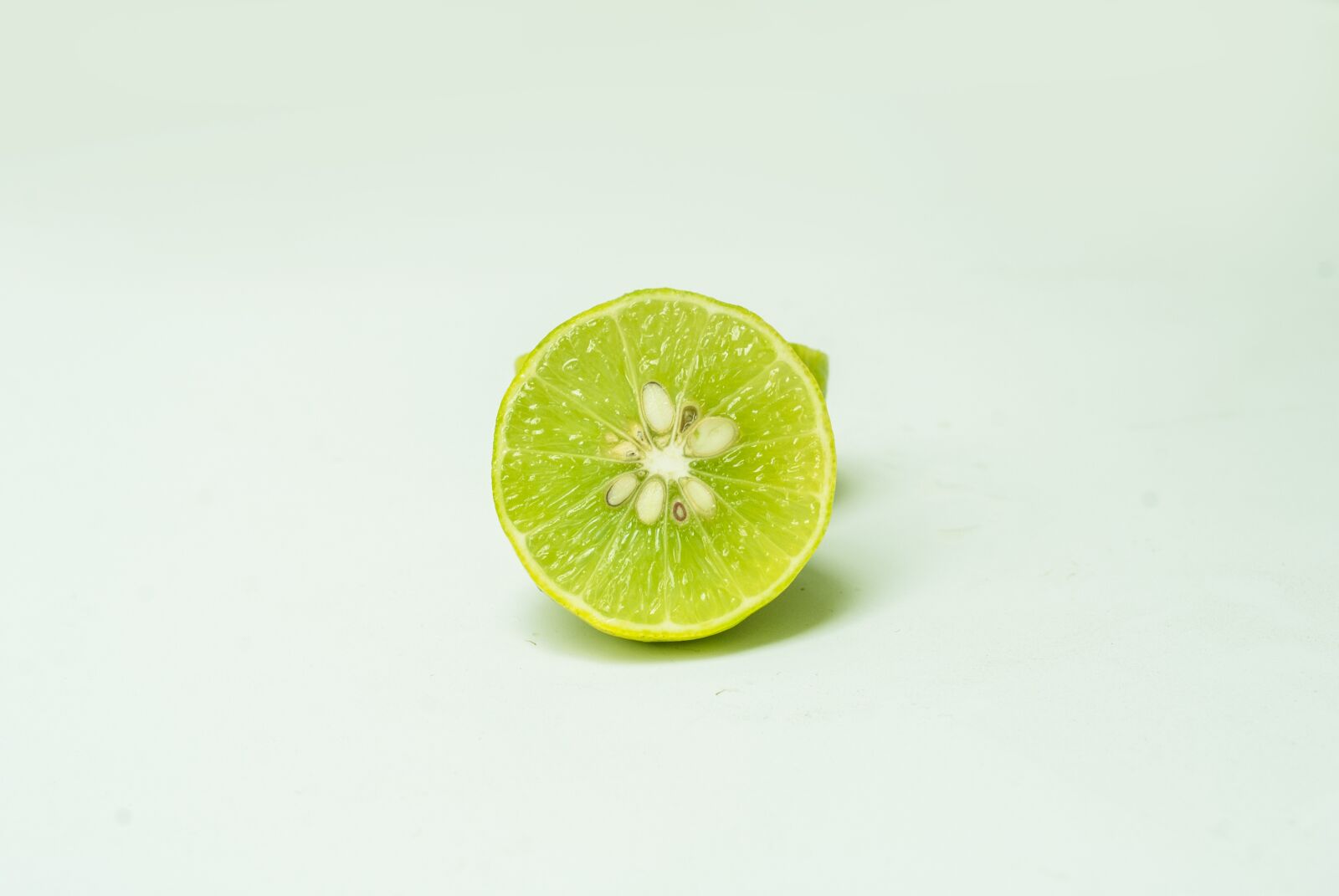 Nikon D60 sample photo. Lemon, citric photography