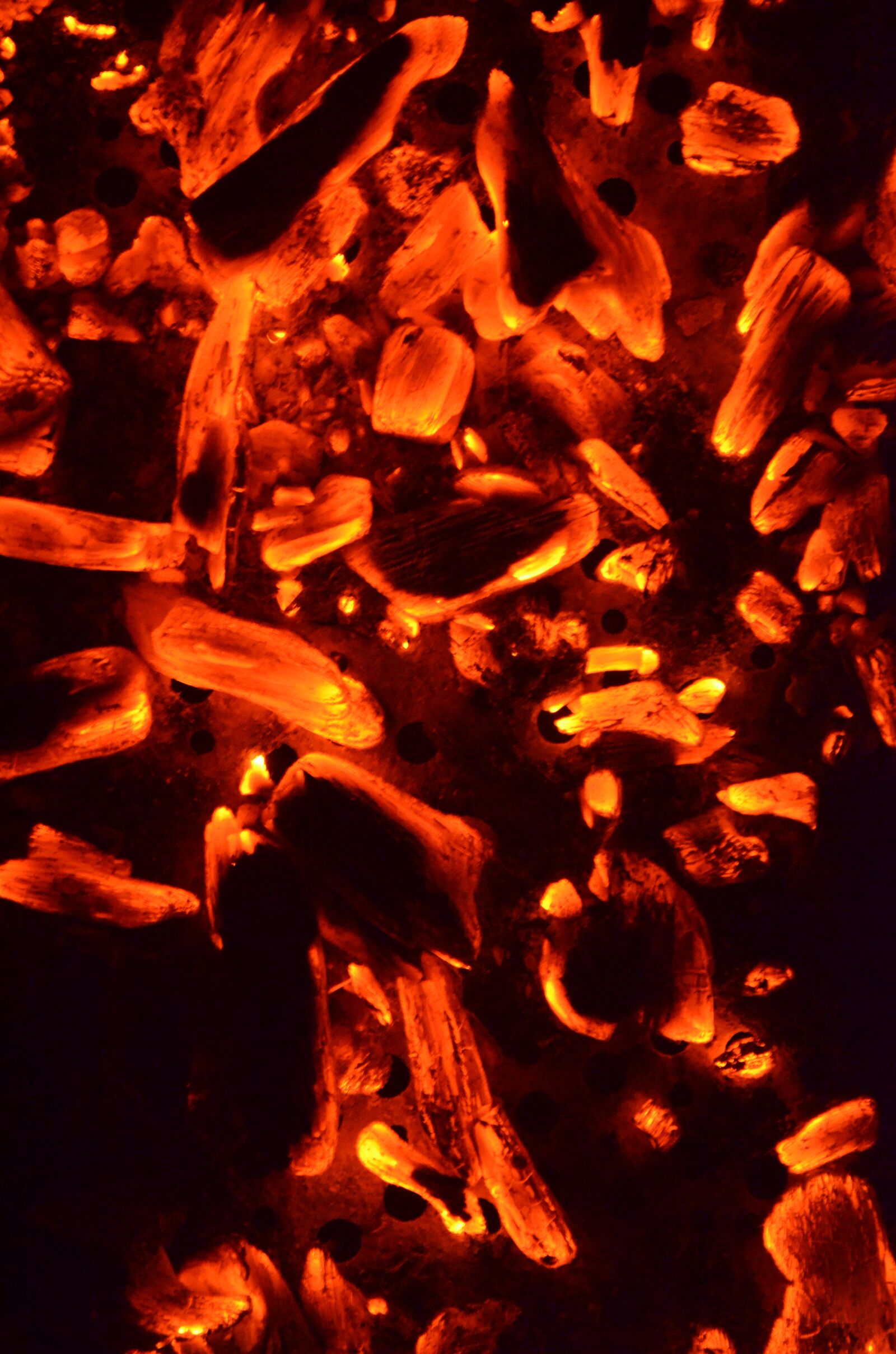 Nikon D5100 sample photo. Coal, fire, smoke photography