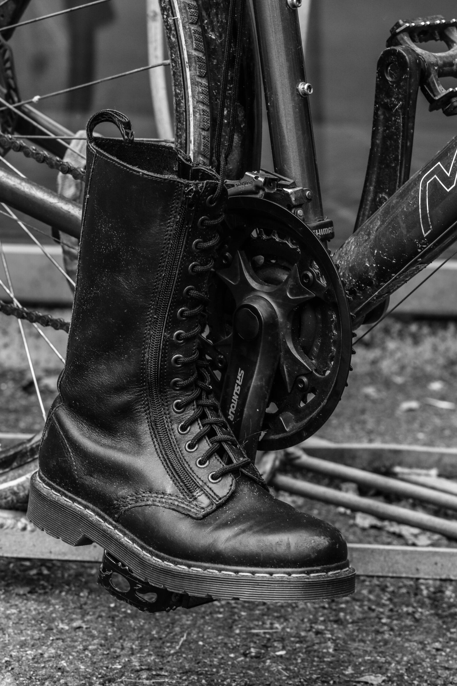Canon EOS 7D Mark II sample photo. Boot, bicycle, cycle photography