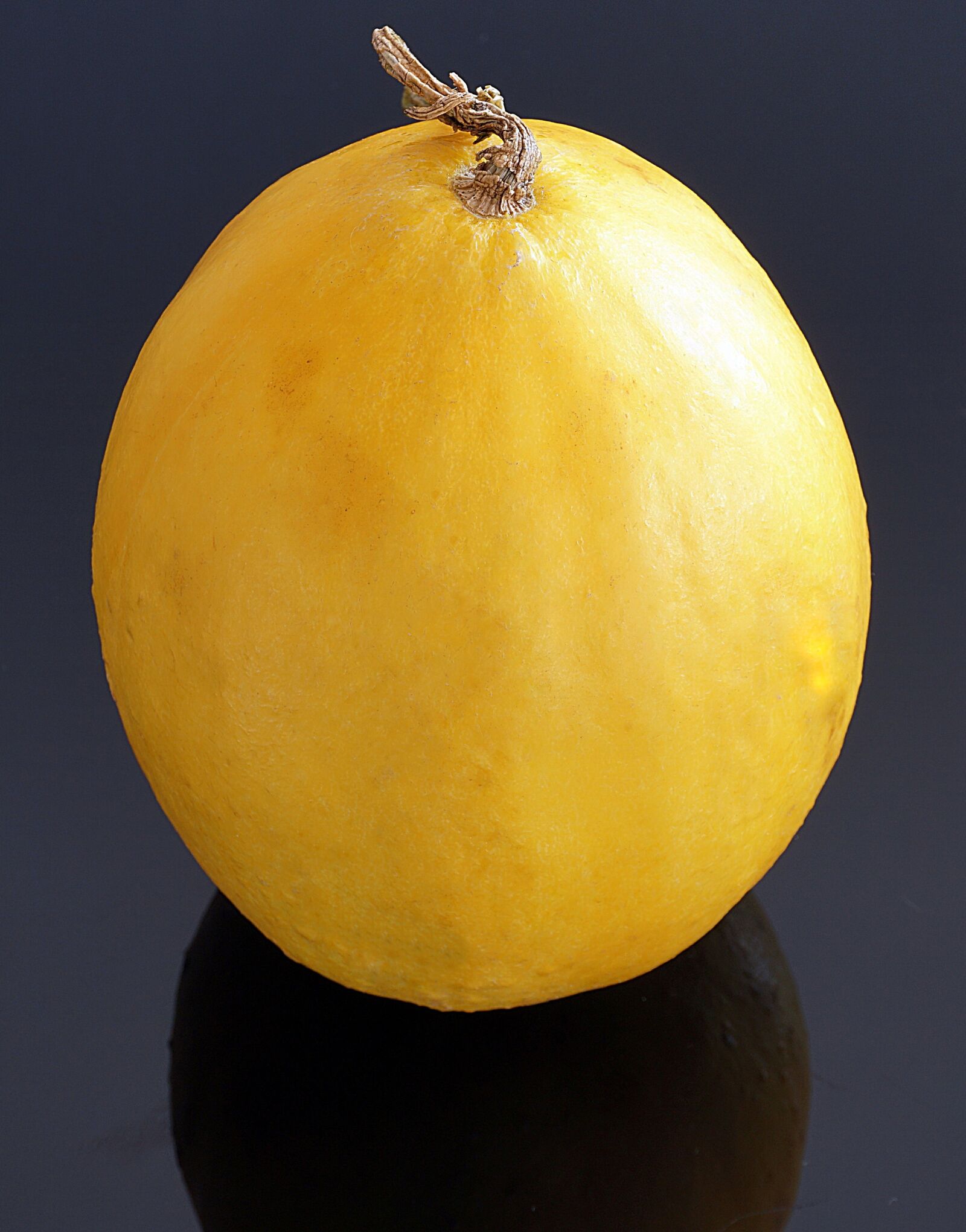 Sony a6300 sample photo. Yellow, melon, ripe photography