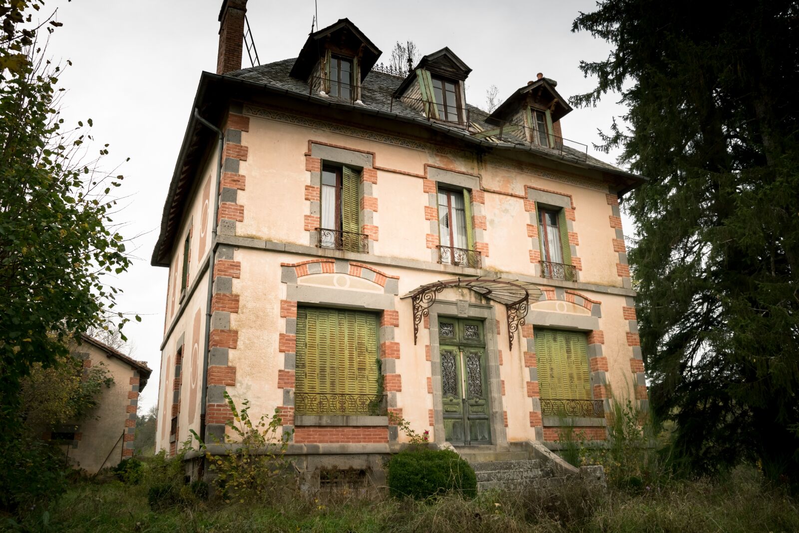 Nikon D5300 sample photo. House, former, urbex photography
