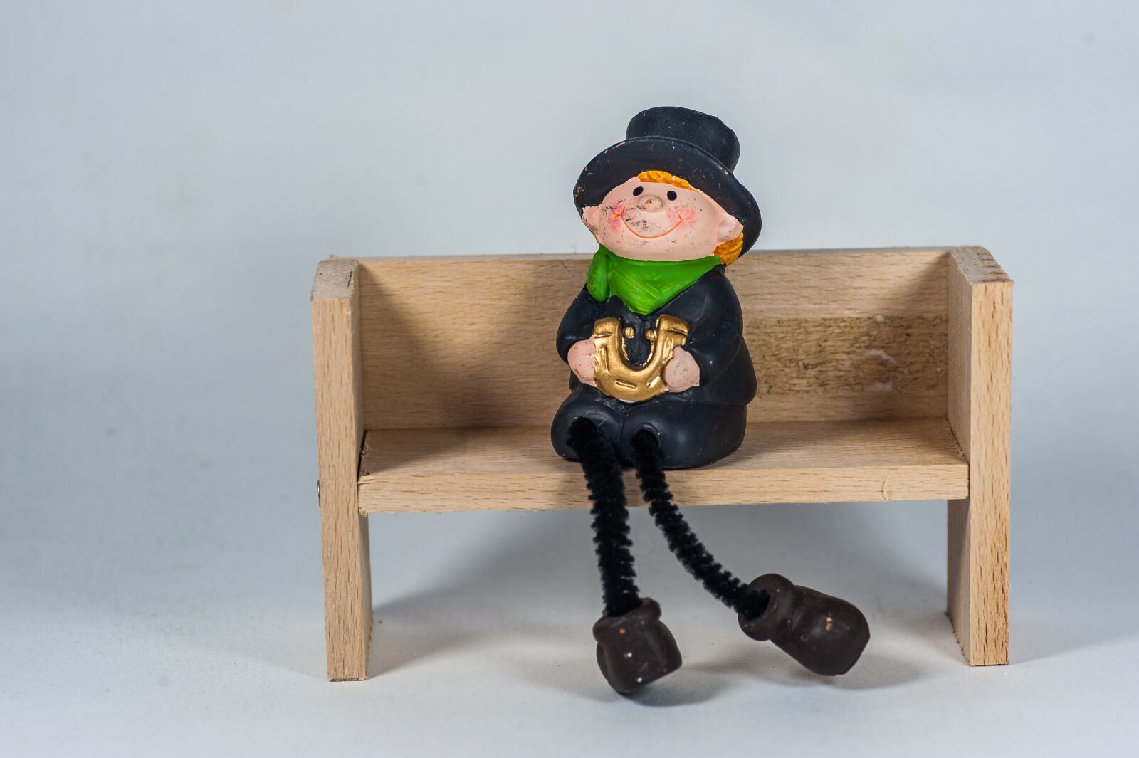 Nikon D700 sample photo. Wooden bench, chimney sweep photography