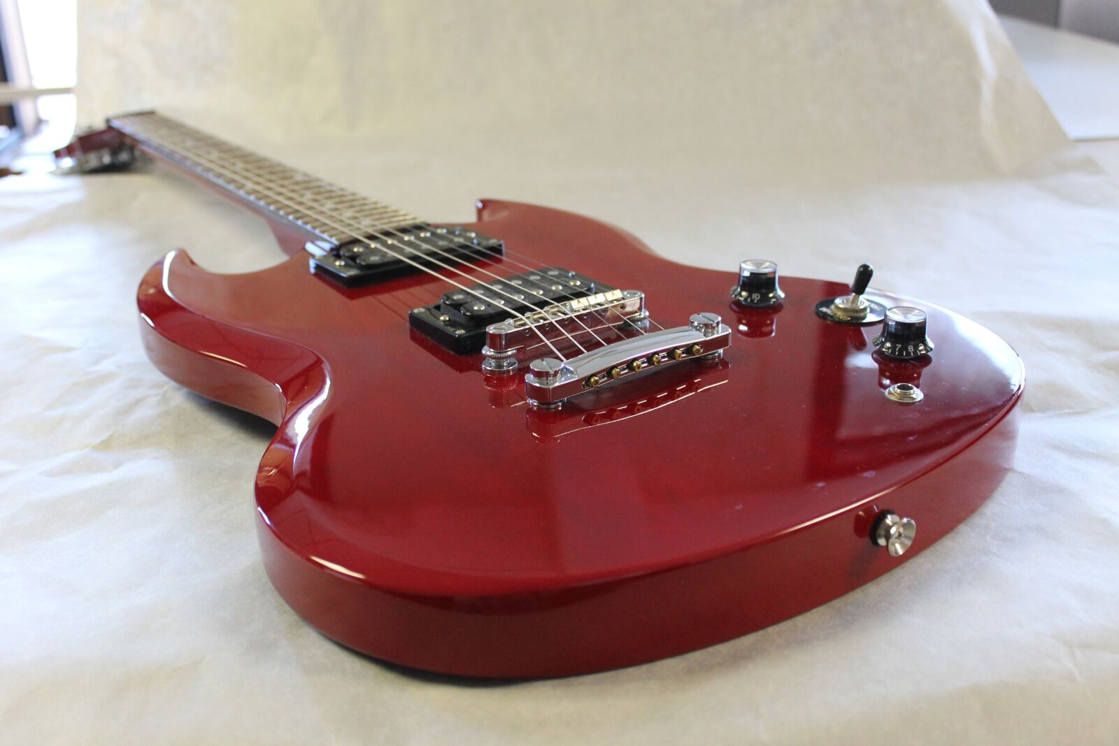 Canon EOS 1100D (EOS Rebel T3 / EOS Kiss X50) sample photo. Guitar, sg, epiphone photography