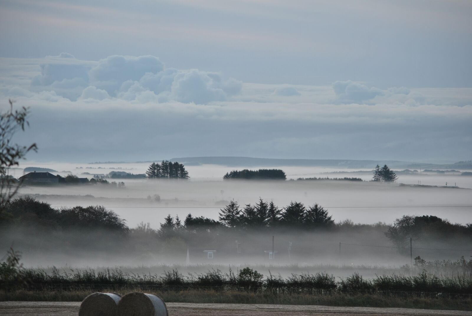 Nikon D3000 sample photo. Landscape, misty, nature photography