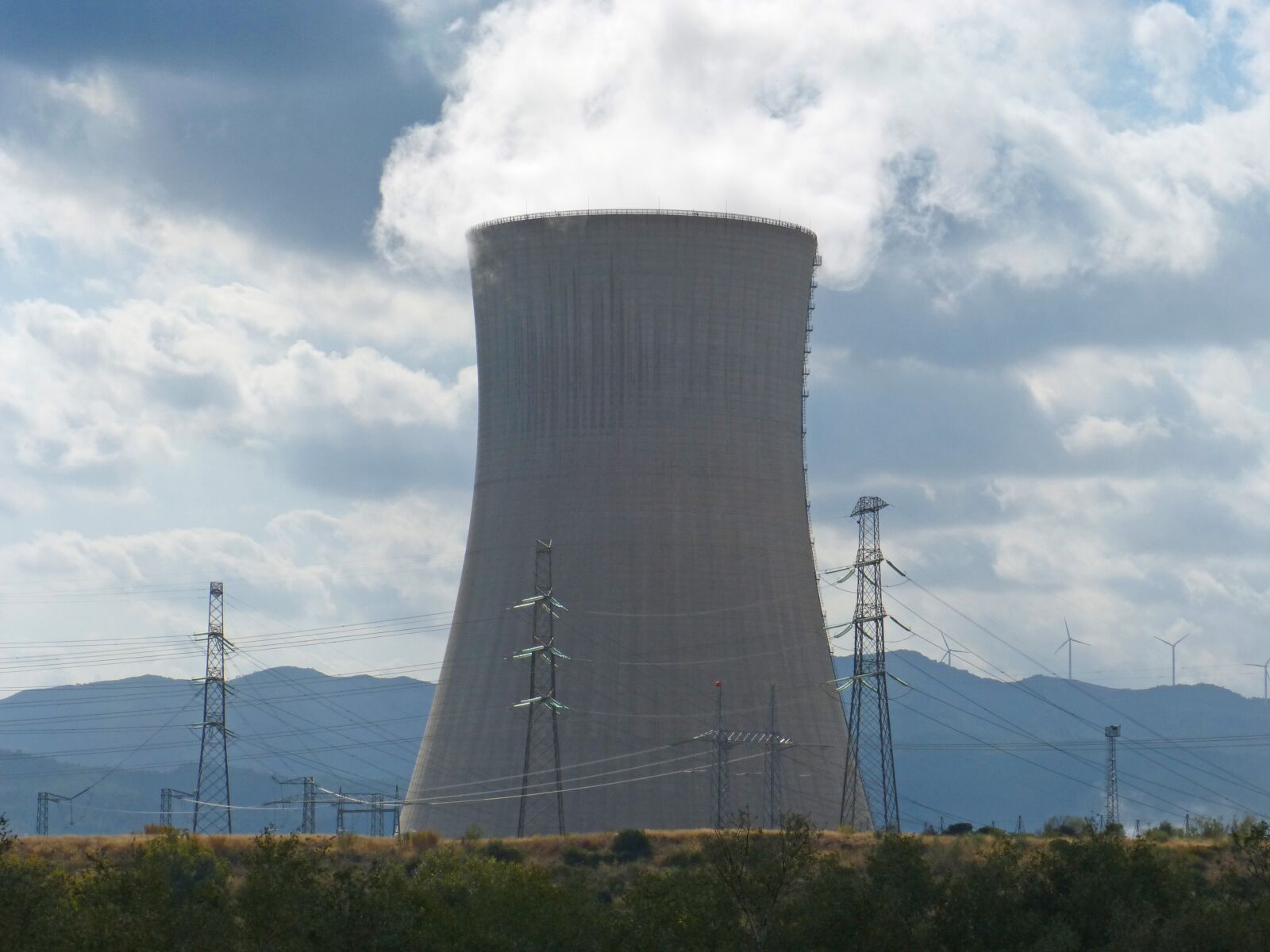Panasonic DMC-FZ62 sample photo. Nuclear, energy, central photography