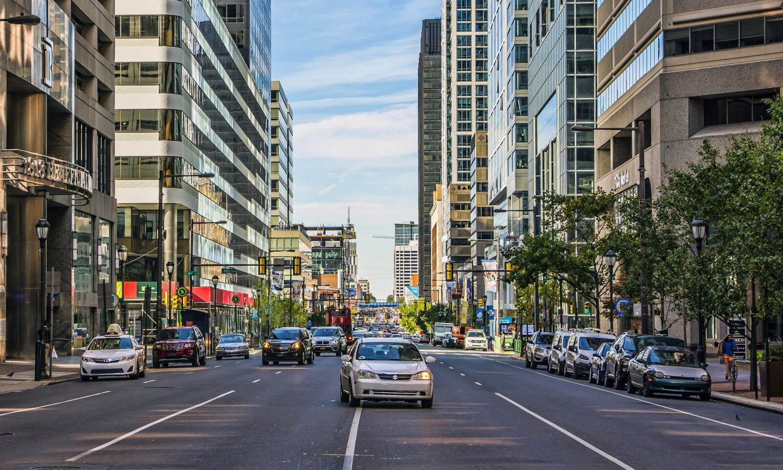 Nikon D7200 sample photo. Street, city, traffic photography