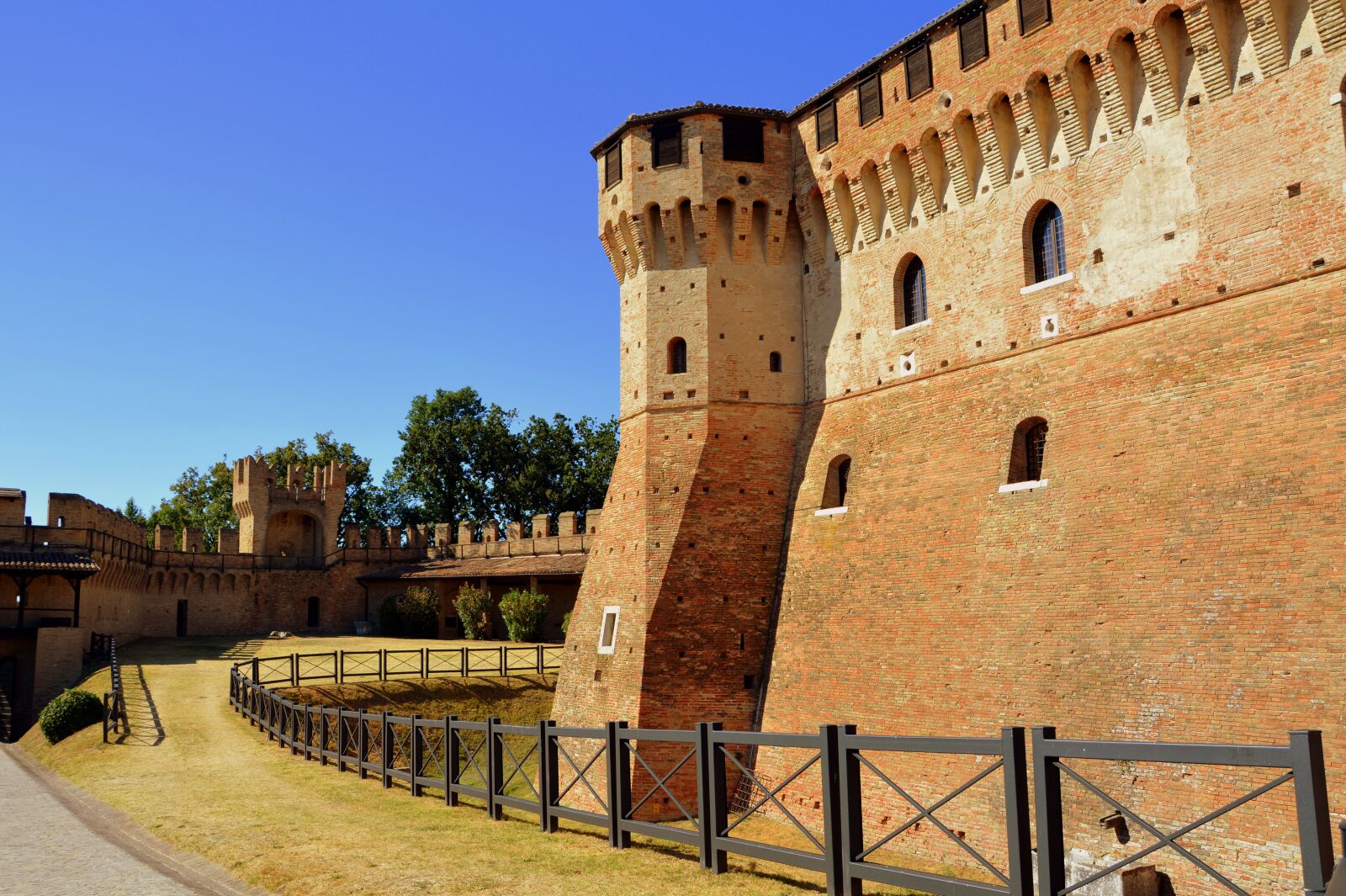 Nikon D7100 sample photo. Castle, torre, gradara photography