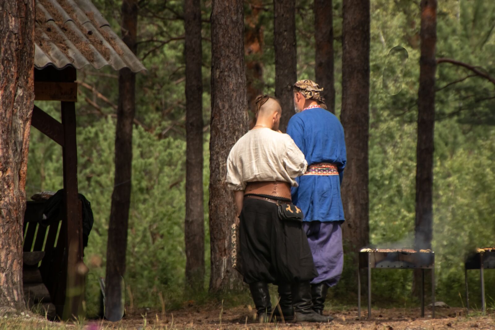 Canon EOS 800D (EOS Rebel T7i / EOS Kiss X9i) sample photo. Cossack, traditional clothing, tourism photography