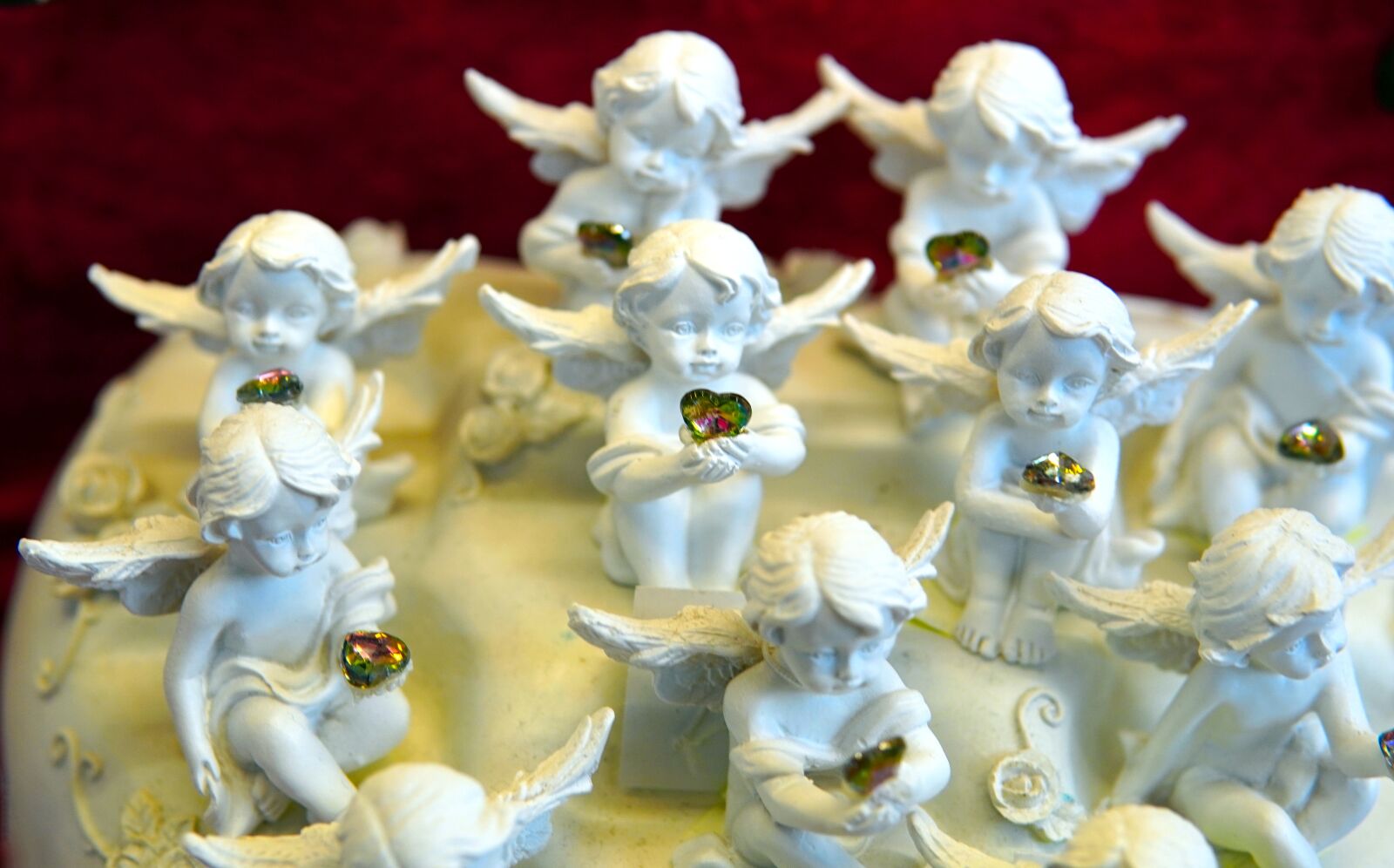 30mm F1.4 DC DN | Contemporary 016 sample photo. Angel, porcelain, angel figure photography