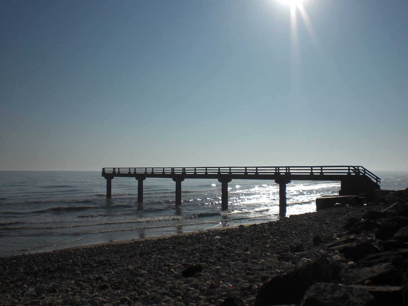 CASIO EX-Z8 sample photo. Omaha, beach, sea, waves photography