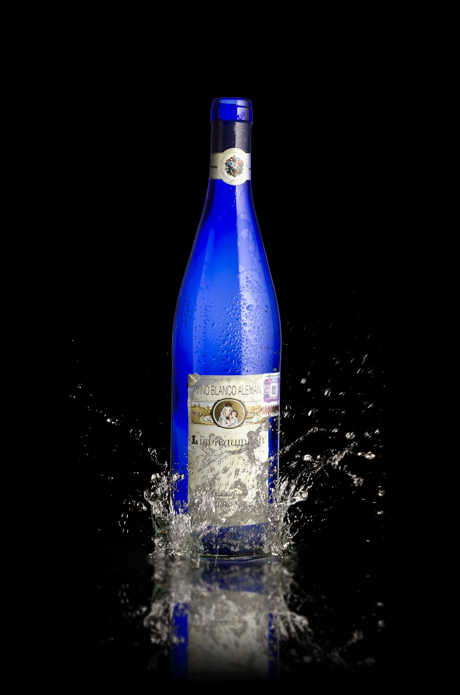 Nikon D5100 sample photo. Drink, glass container, liquid photography