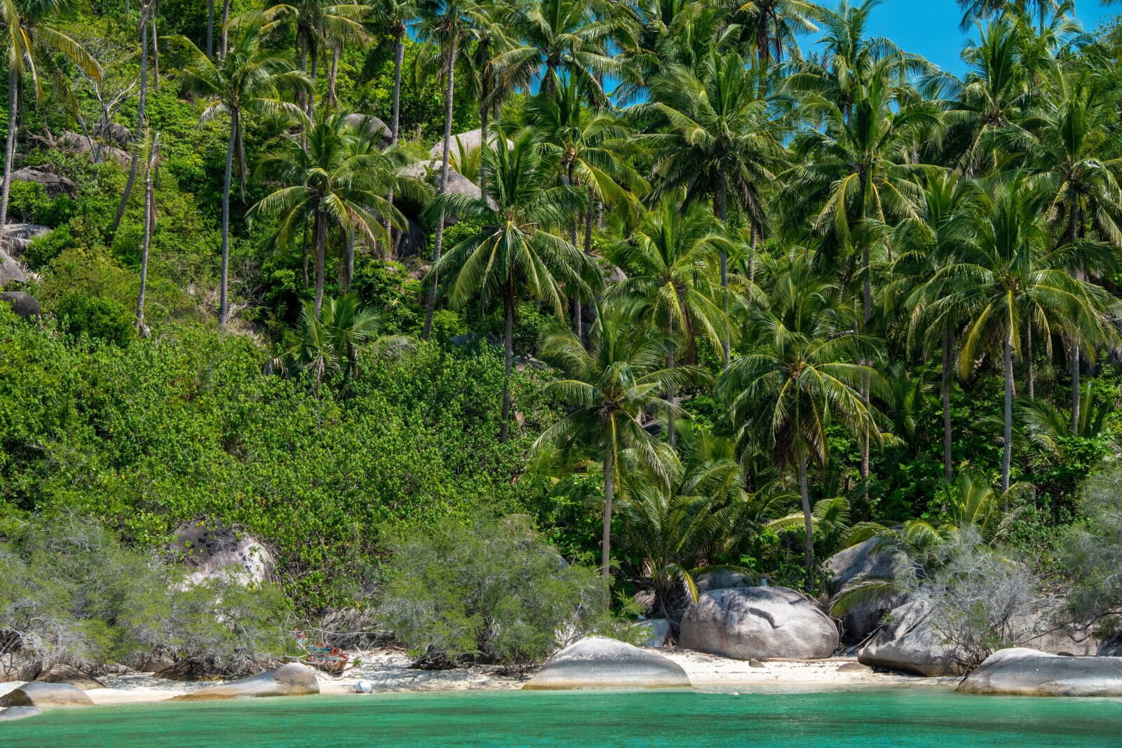 Nikon D5600 sample photo. Thailand, sea, mountains photography