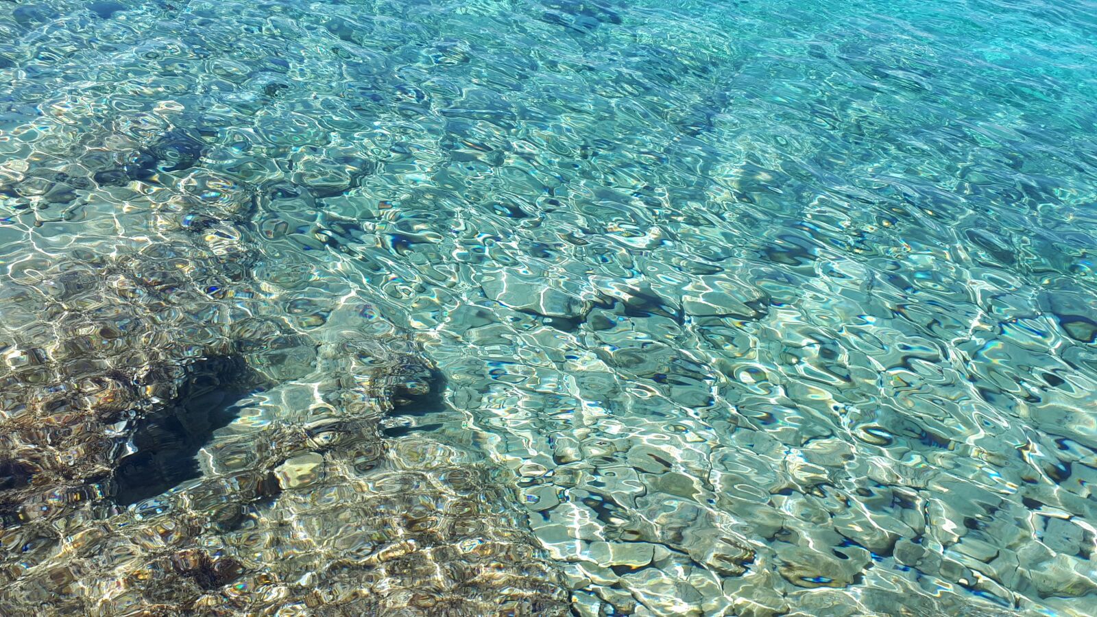 Samsung Galaxy A5(2017) sample photo. Water, sea, green photography