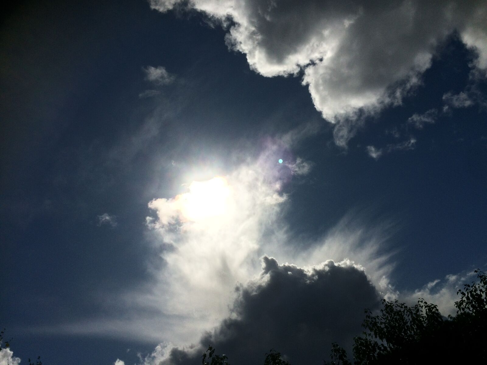 Apple iPhone 5s sample photo. Clouds, sunburst photography