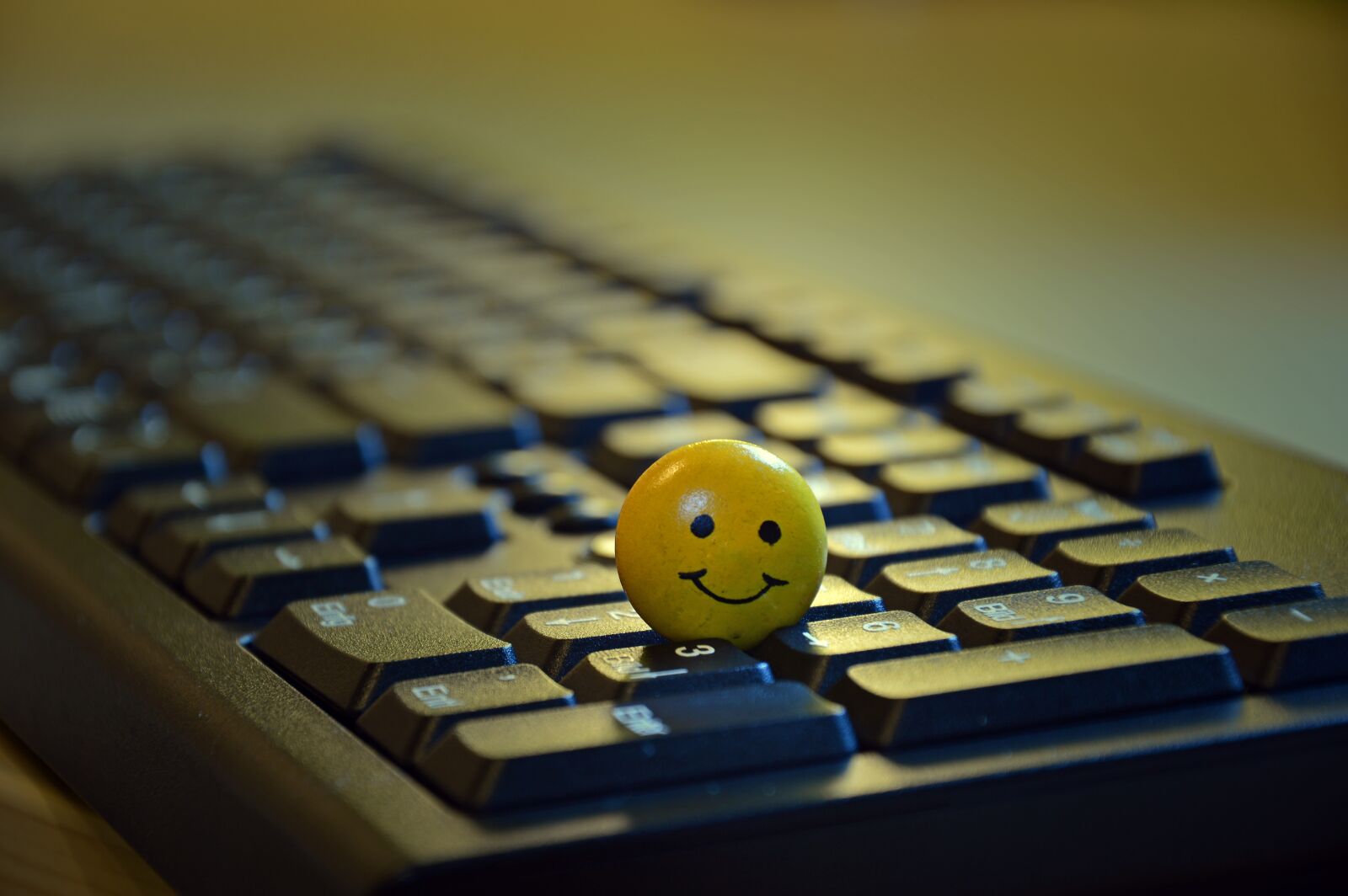 Nikon D3200 sample photo. Smiley, face, figure photography