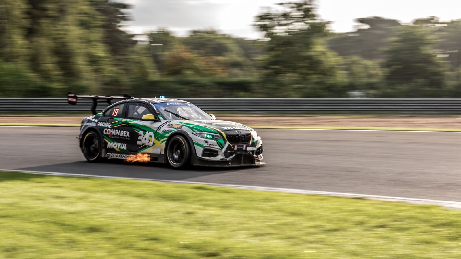 Canon EOS 5D Mark IV sample photo. Car, rush, motor photography