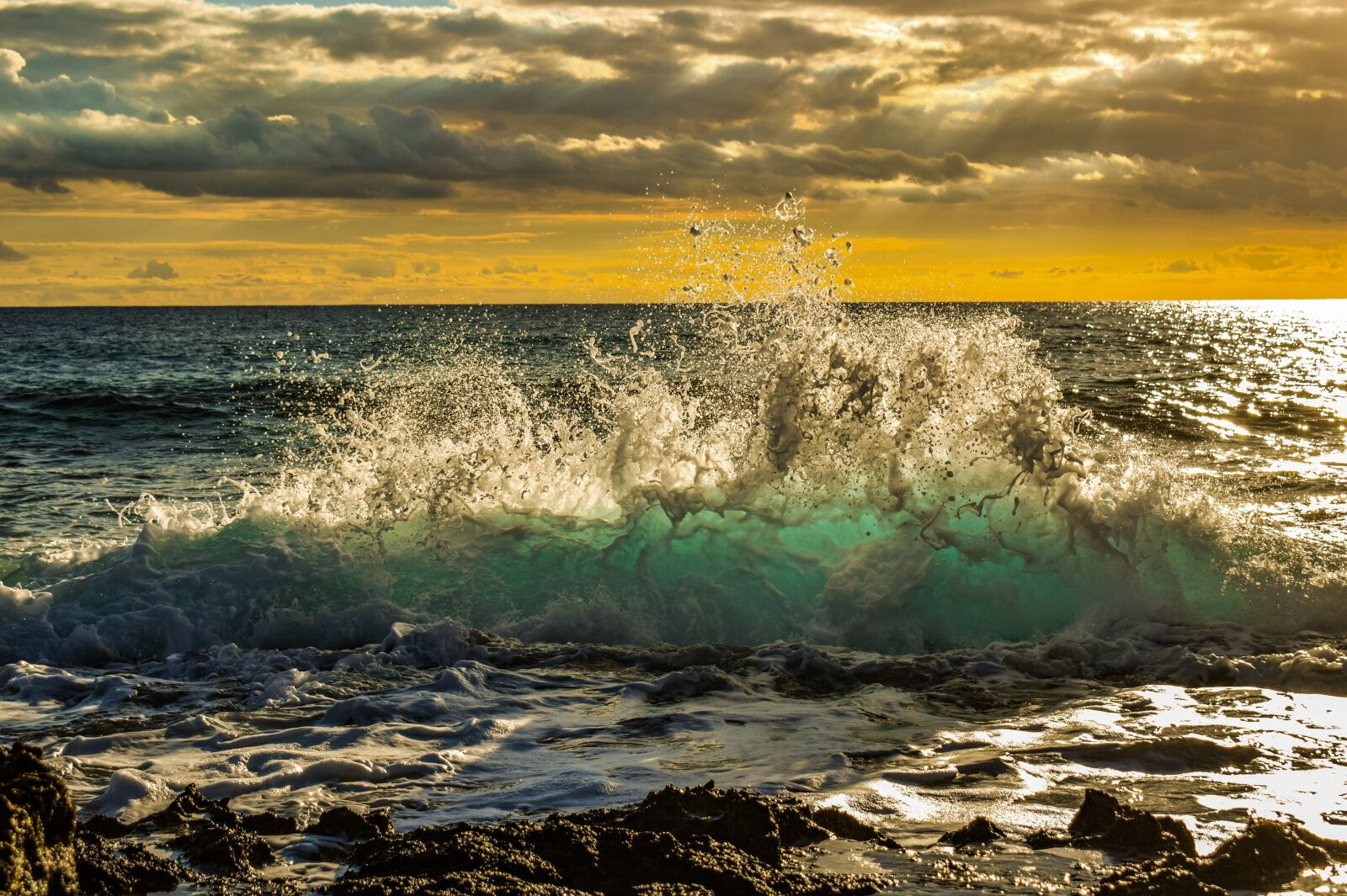 Nikon D3300 sample photo. Wave, crashing, beach photography