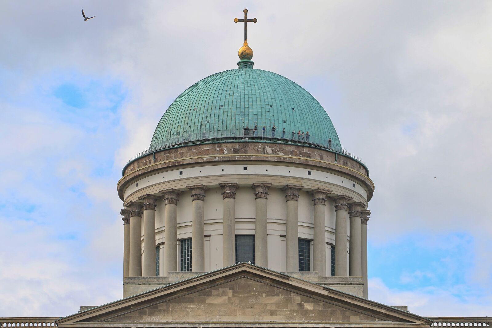 Canon EOS 7D Mark II sample photo. Esztergom, basilica, church photography