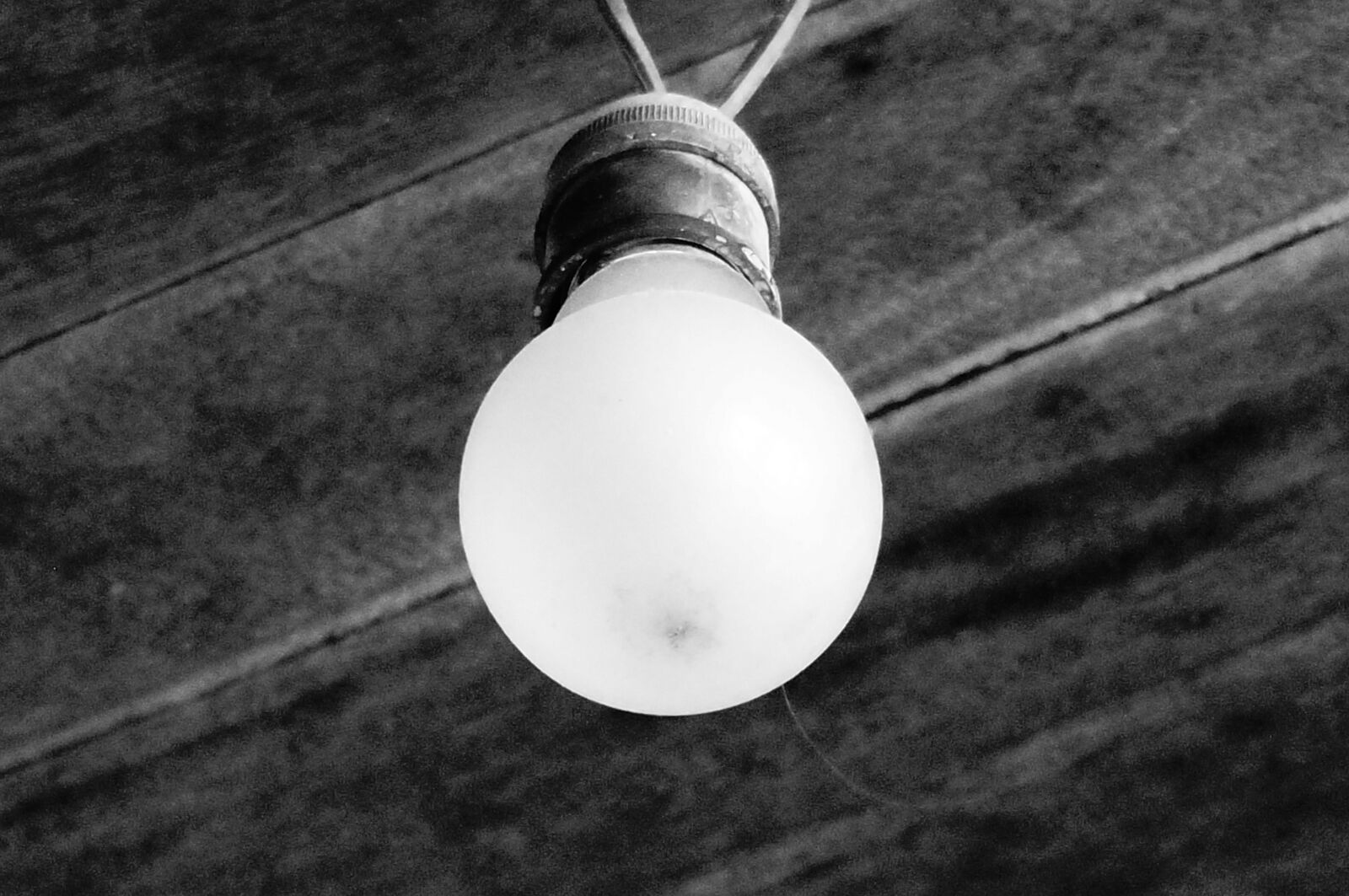 Sony Alpha NEX-3N sample photo. Electricity, bulb, lamp photography