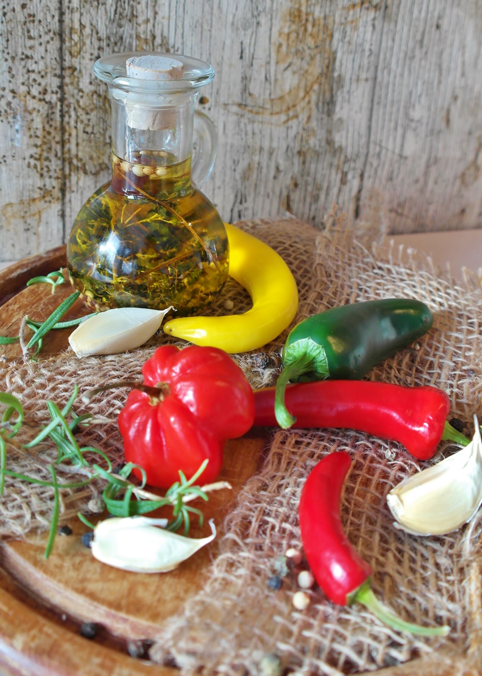 Samsung NX20 sample photo. Chillis, chilli pepper, chili photography