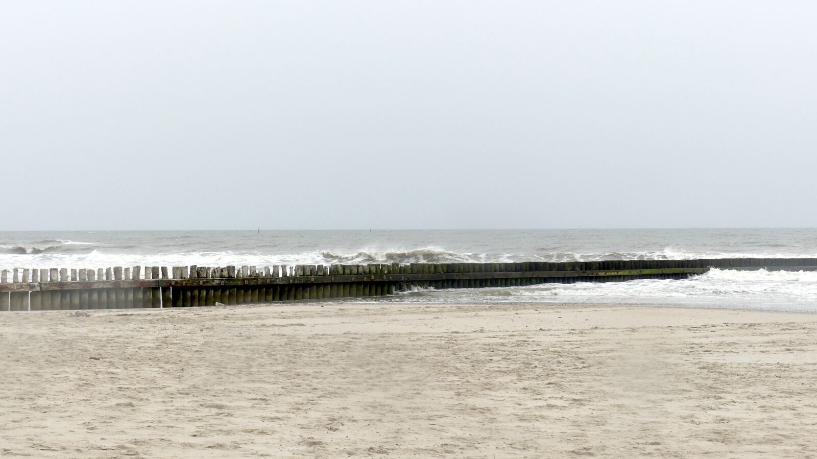 Panasonic Lumix DMC-FZ300 sample photo. Sea, beach, norderney photography