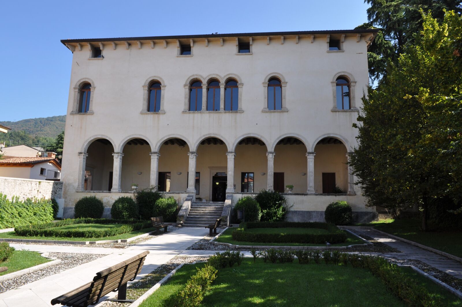 Nikon D5000 sample photo. Cornedo vicentino, villa trissino photography