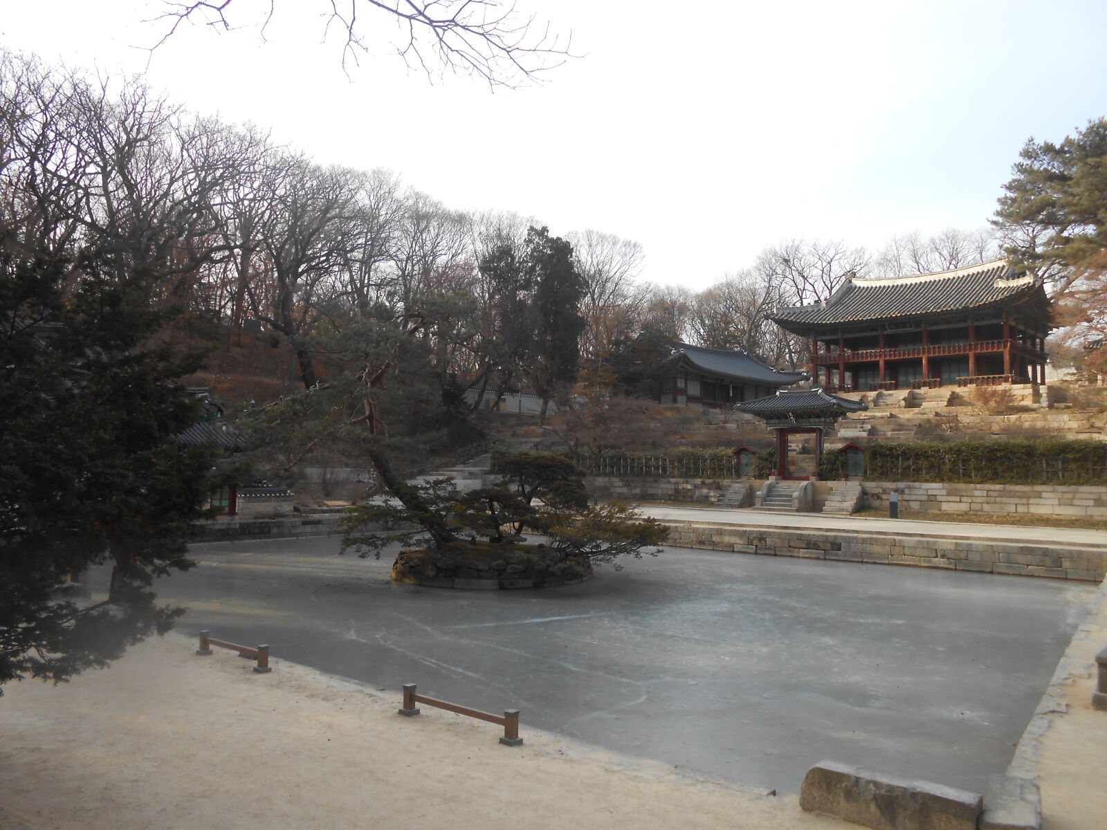 Nikon Coolpix S4300 sample photo. Changdeokgung, palace, frozen, pool photography