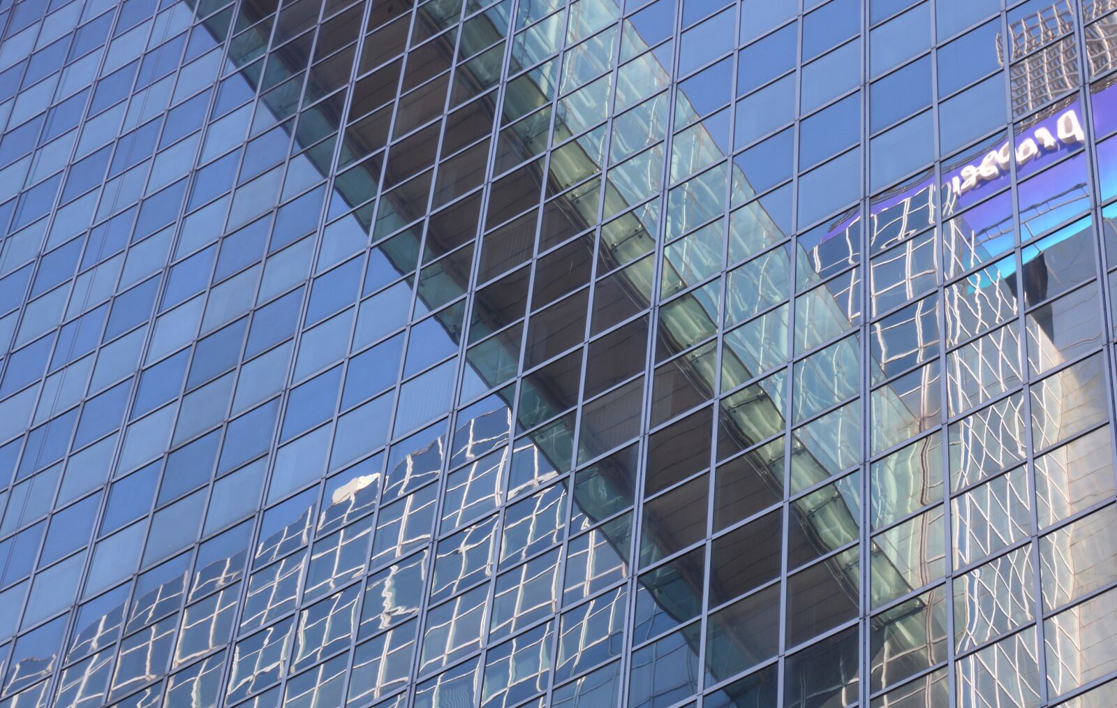Canon EOS 750D (EOS Rebel T6i / EOS Kiss X8i) sample photo. Belgium, brussel, office photography