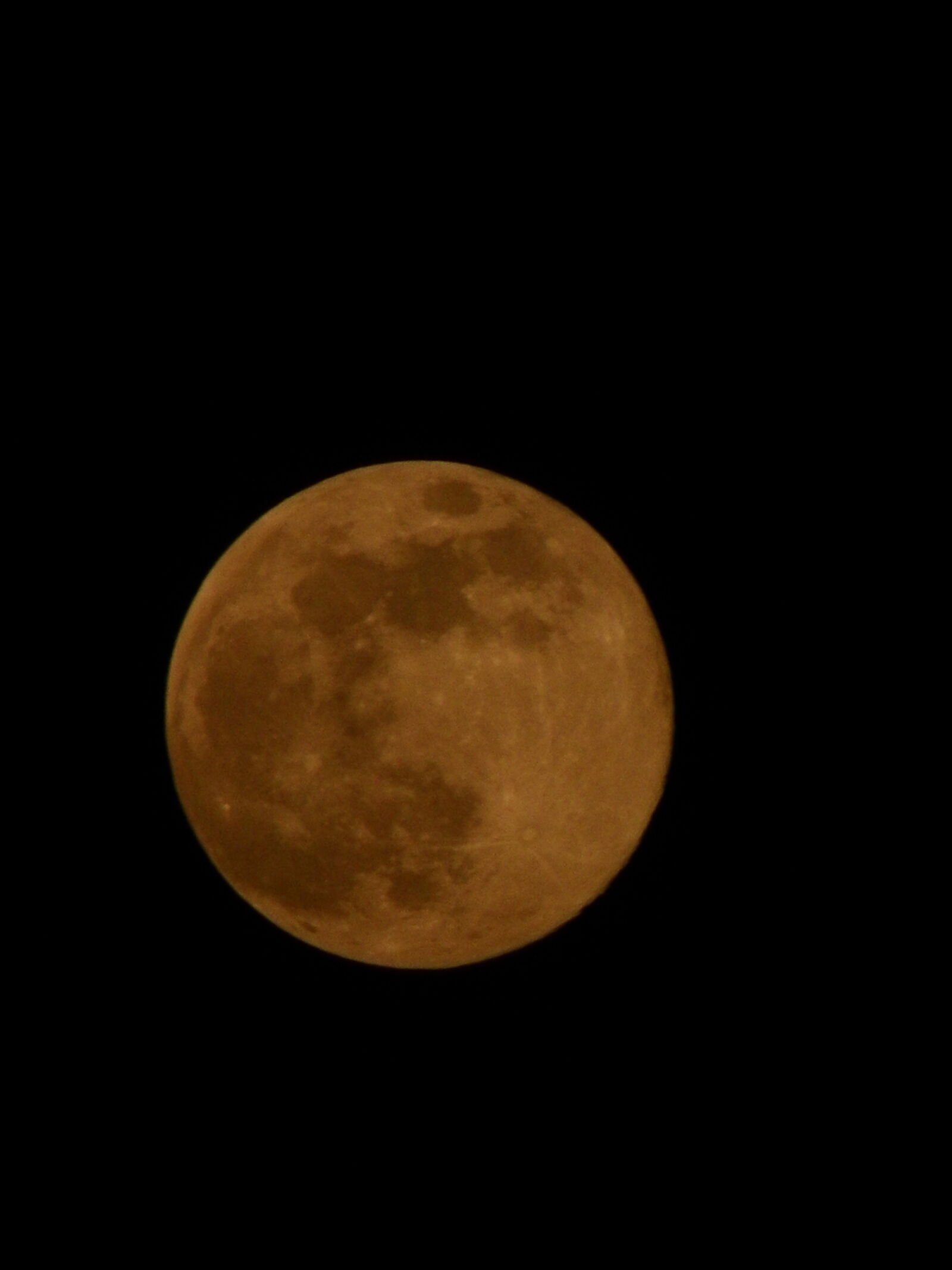 Kodak EasyShare Z981 sample photo. Clear, closeup, full, moon photography
